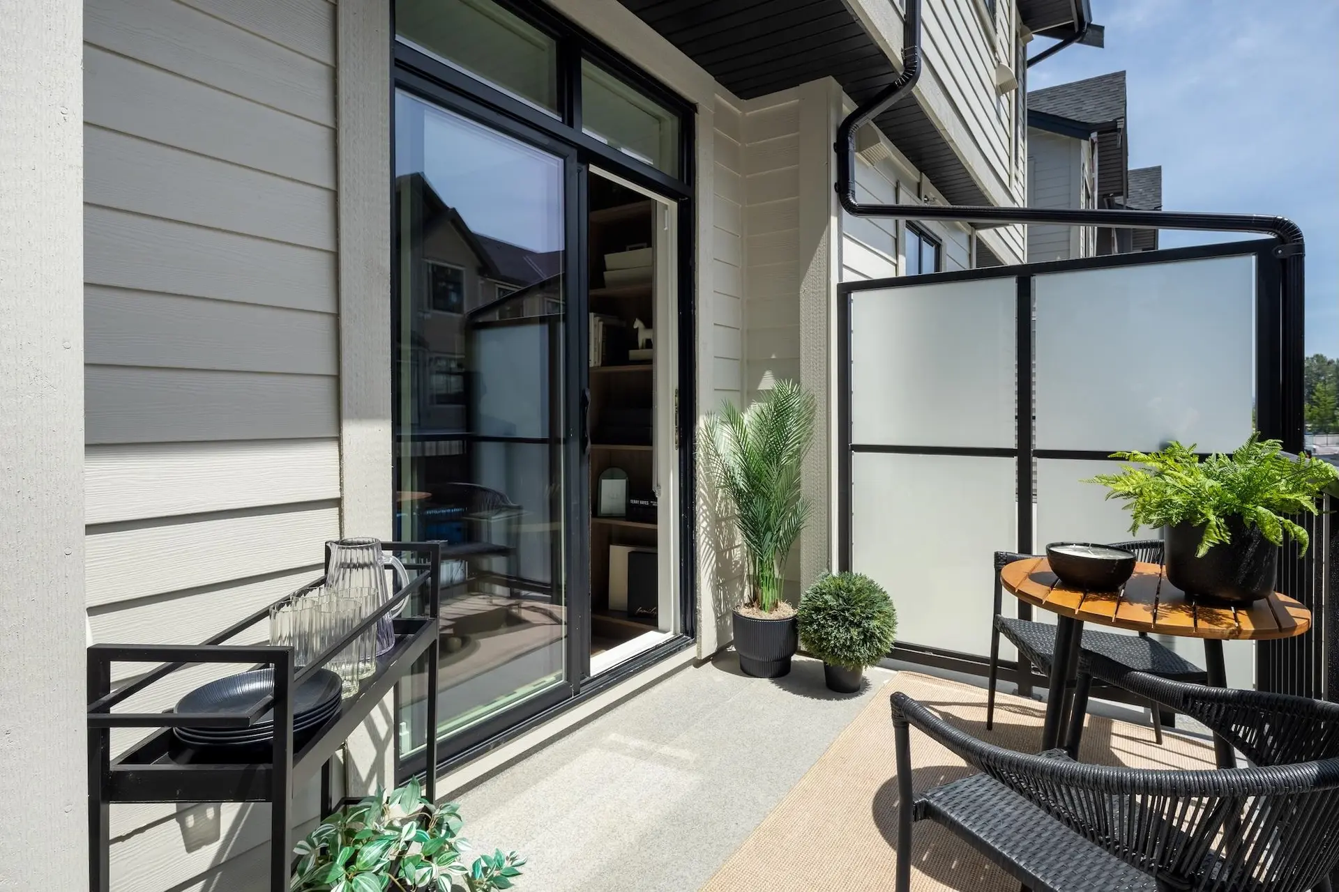 #24 2150 Rindall Avenue - Image 2