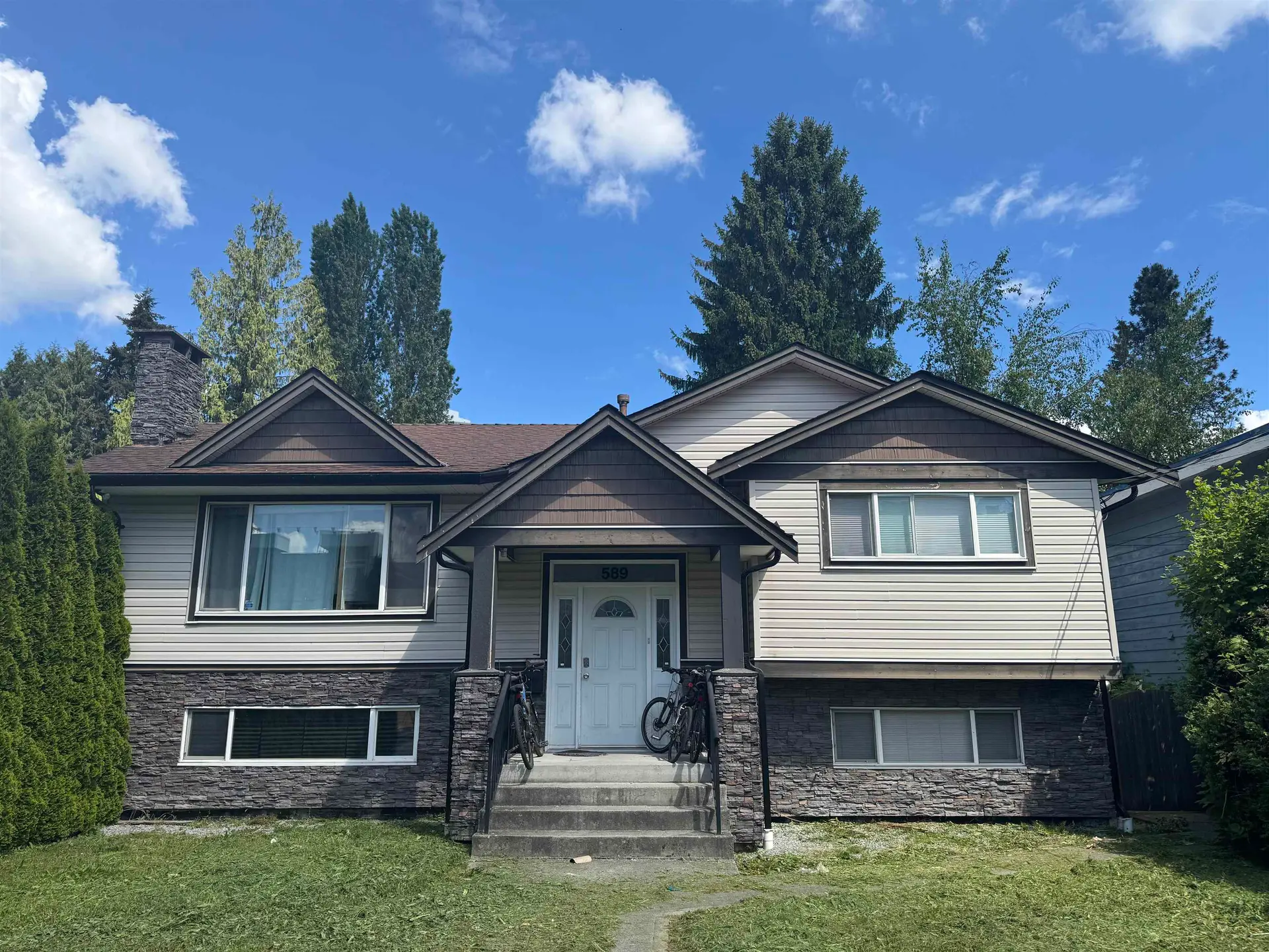 589 Foster Avenue - Image 2