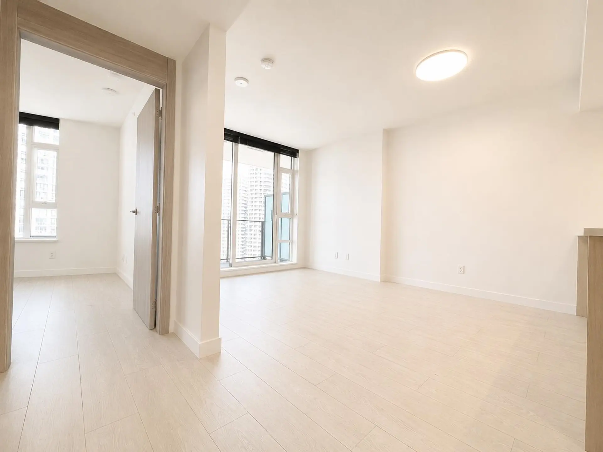 #2205 9887 Whalley Boulevard - Image 9