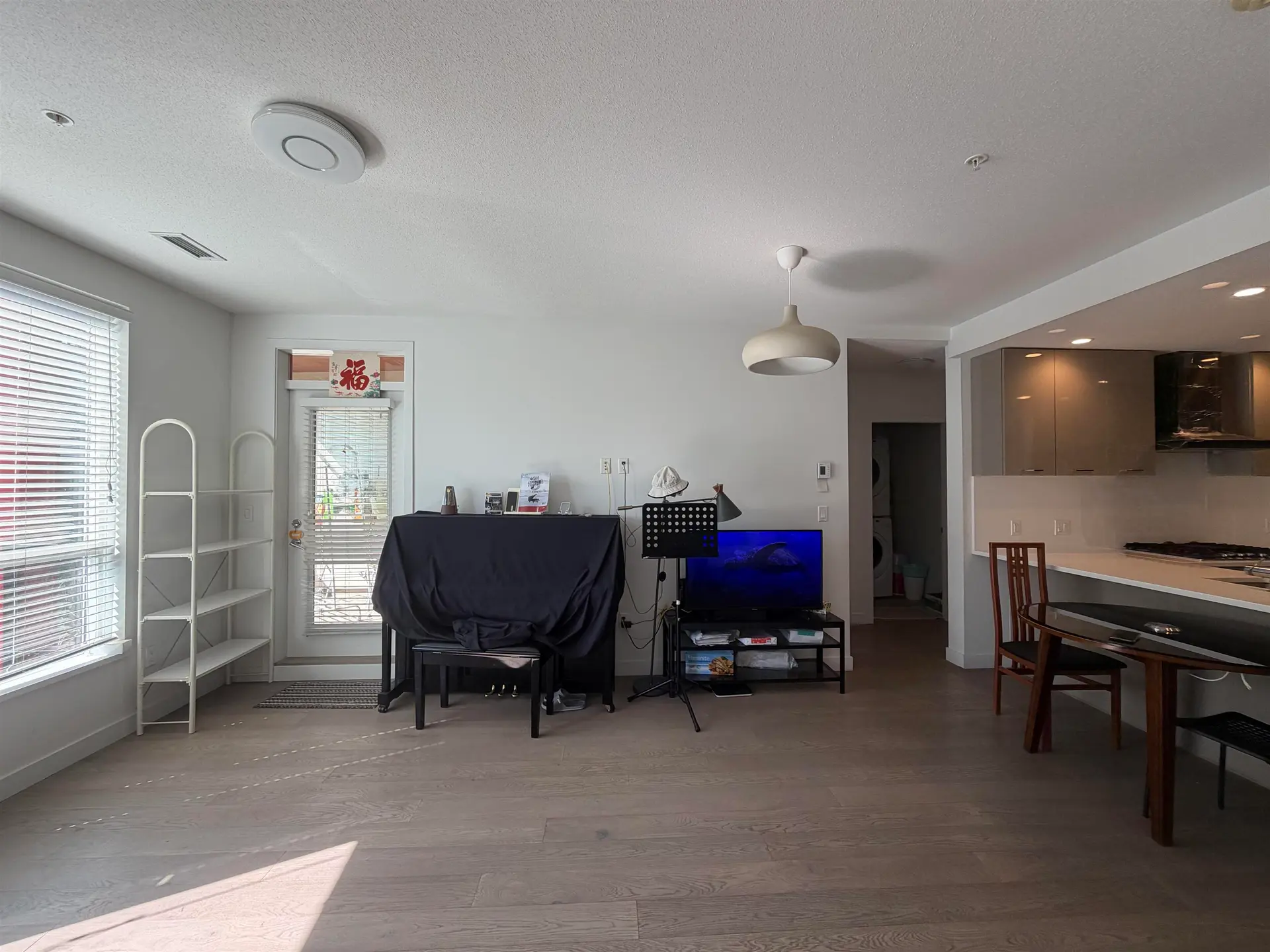 #417 3581 Ross Drive - Image 6