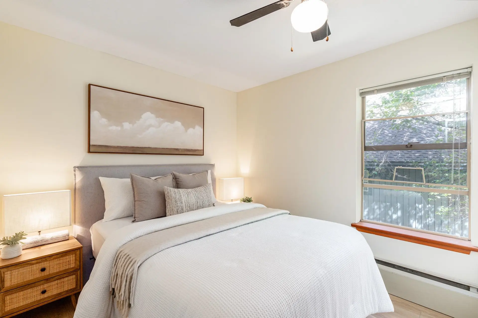 #301 3050 Hillcrest Drive - Image 7