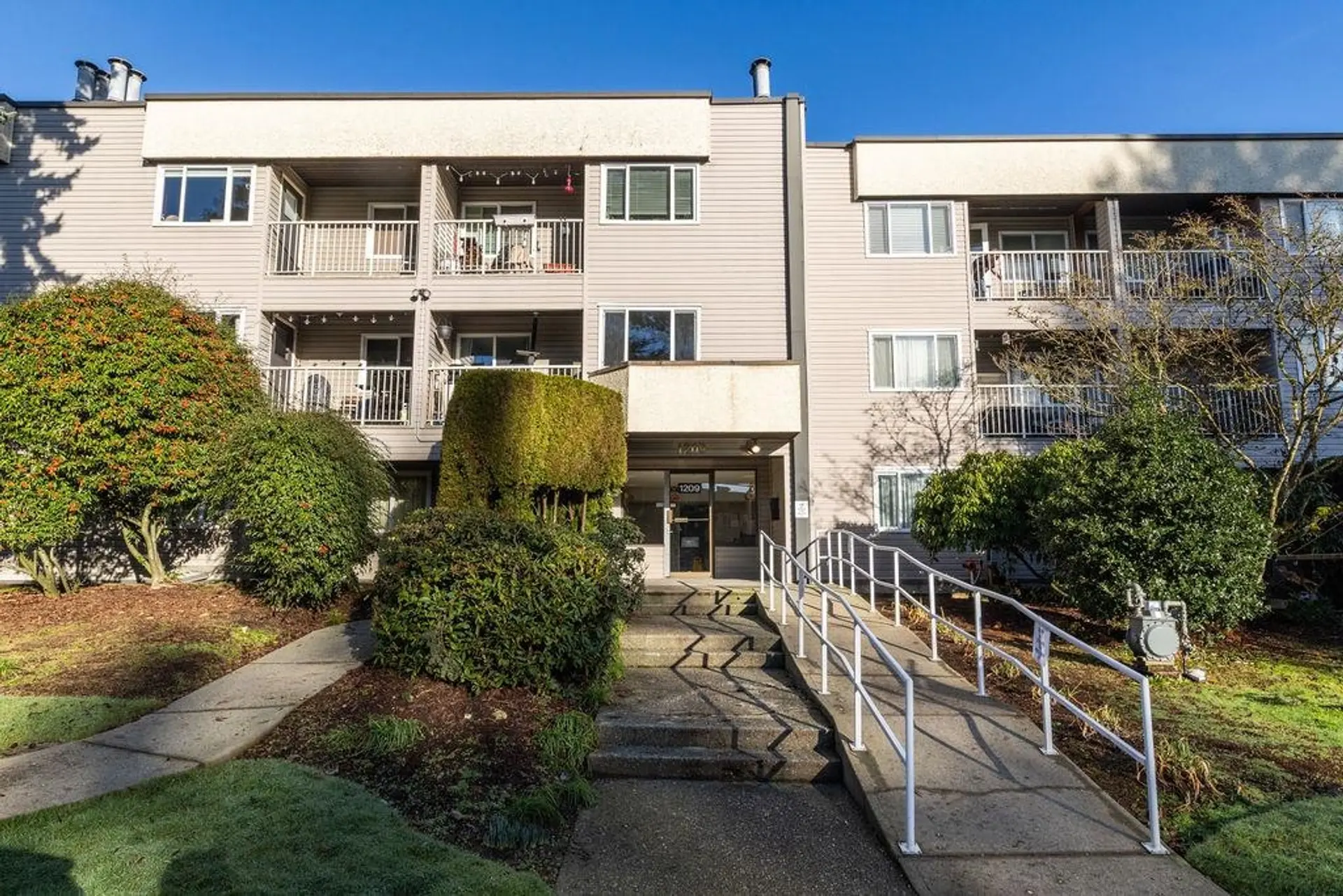 #204 1209 Howie Avenue - Image 1