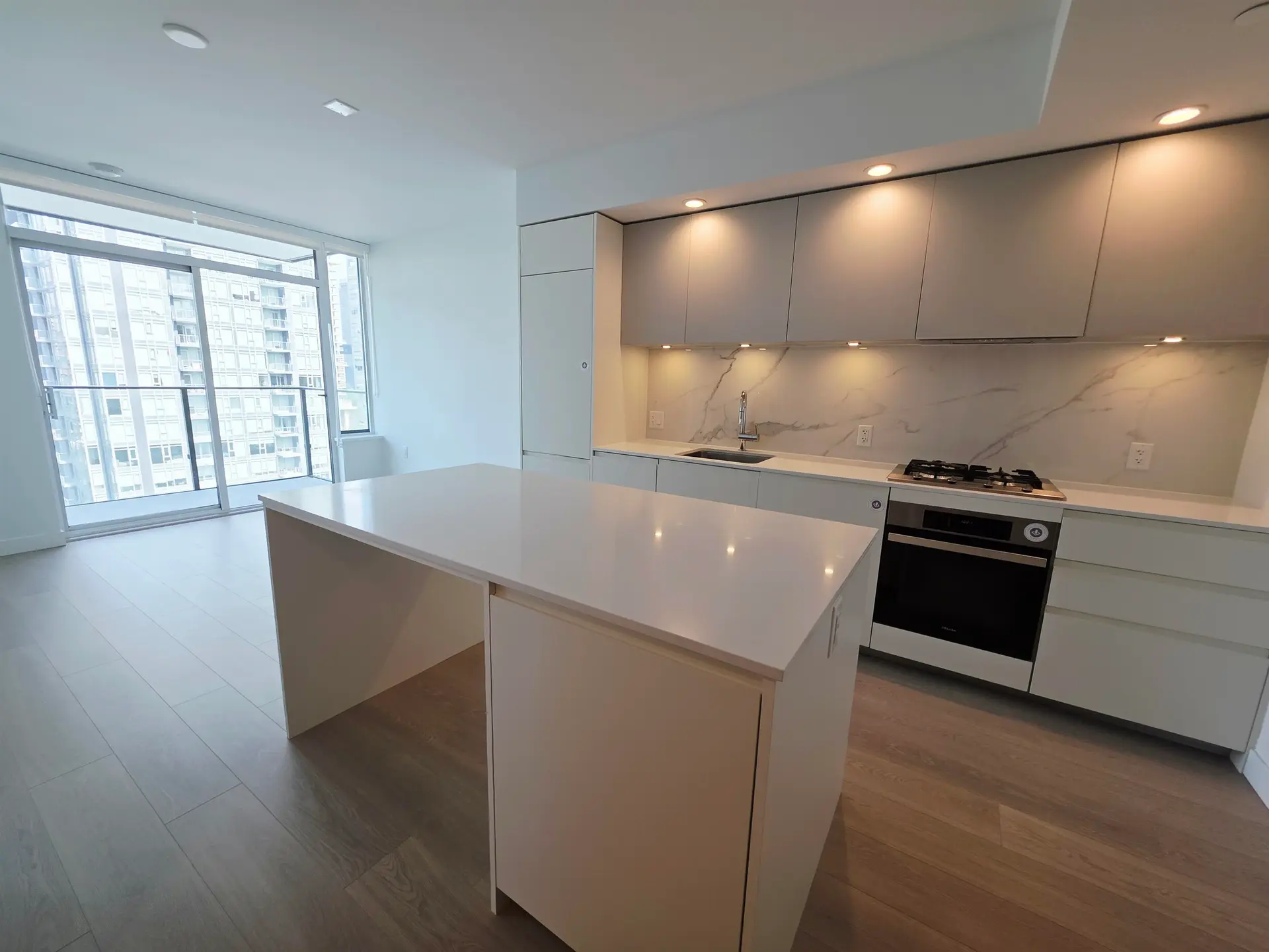 #908 6537 Telford Avenue - Image 2