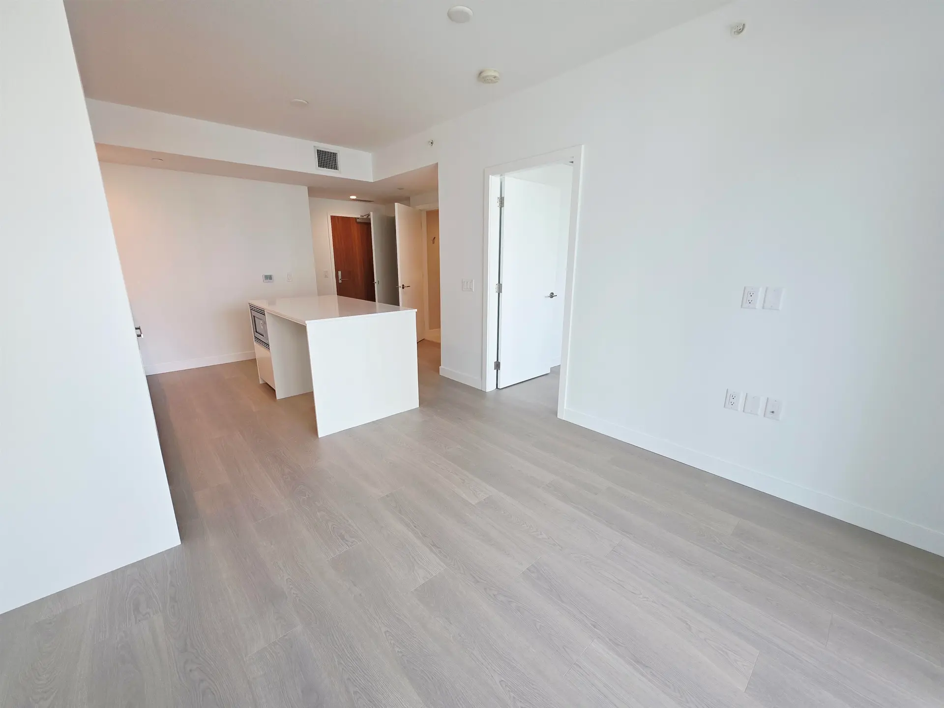 #908 6537 Telford Avenue - Image 9