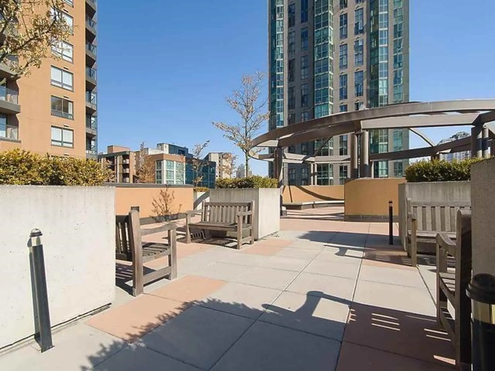 #301 1189 Howe Street - Image 15