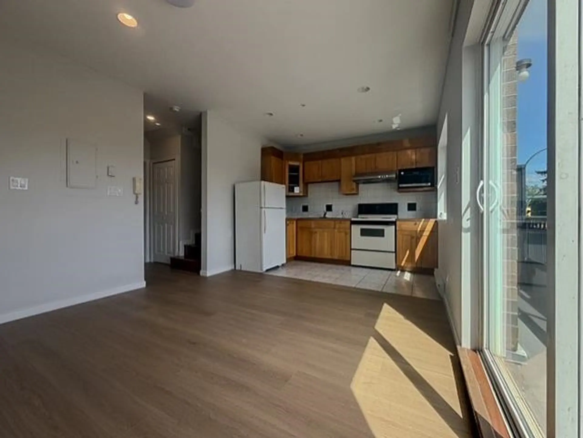#203 2817 Clark Drive - Image 13