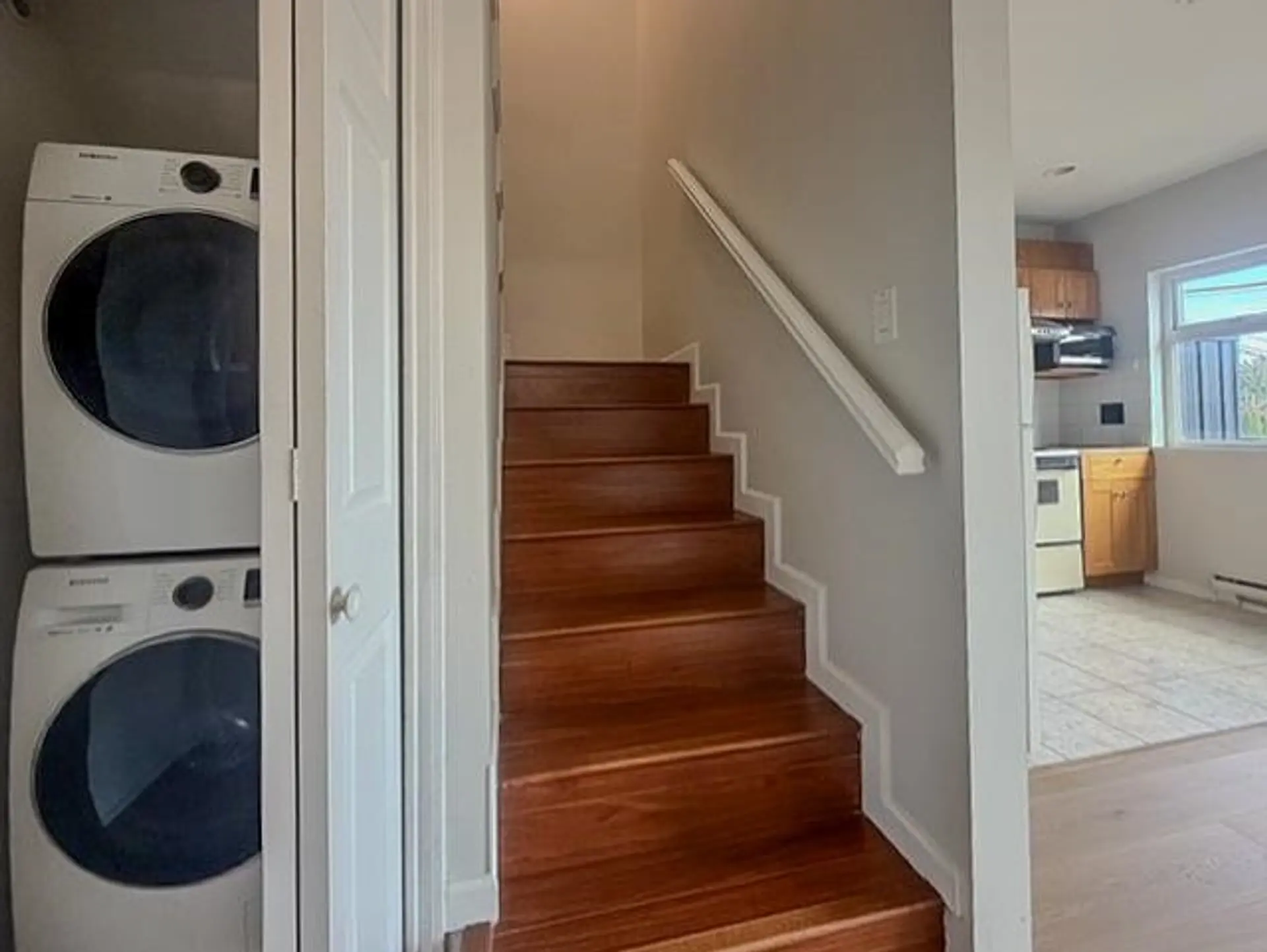 #203 2817 Clark Drive - Image 9