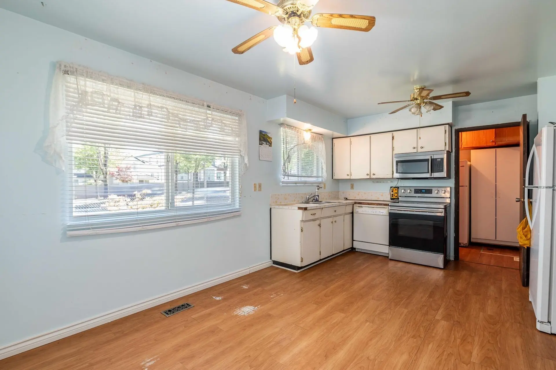 13077 72 Avenue - Image 5
