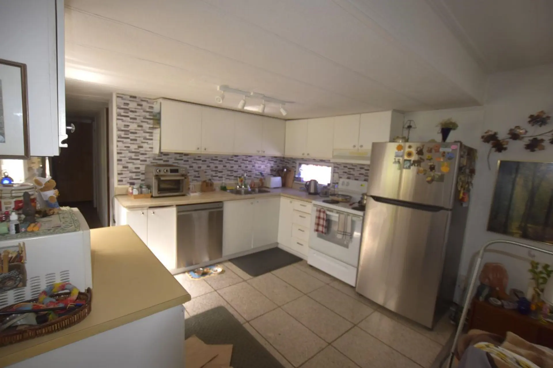 #29 6571 King George Boulevard - Image 7