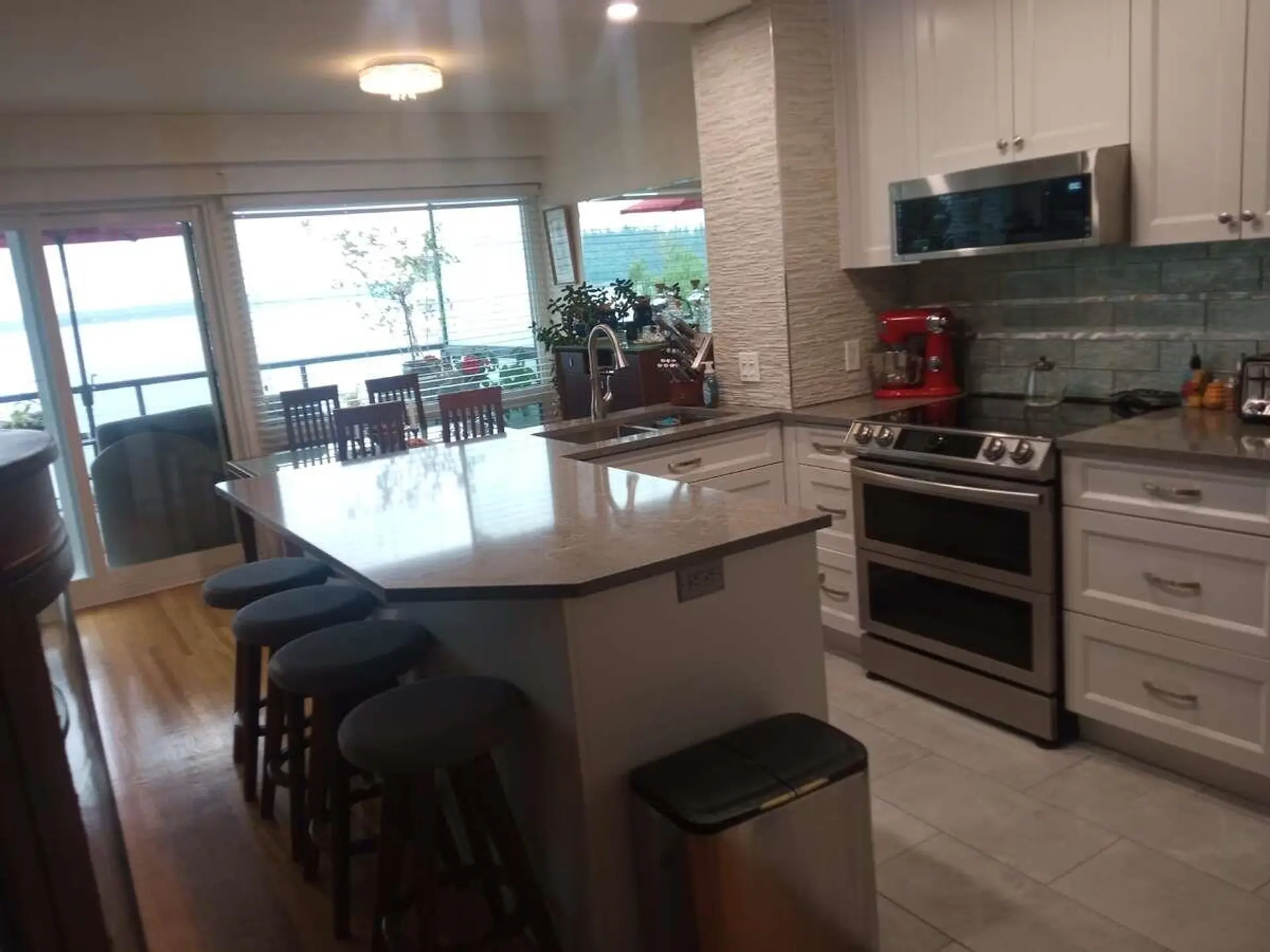 #404 1845 Bellevue Avenue - Image 17