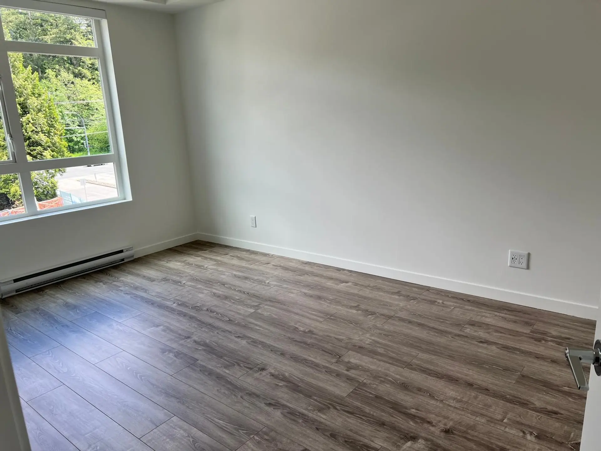 #417 13969 96 Avenue - Image 3