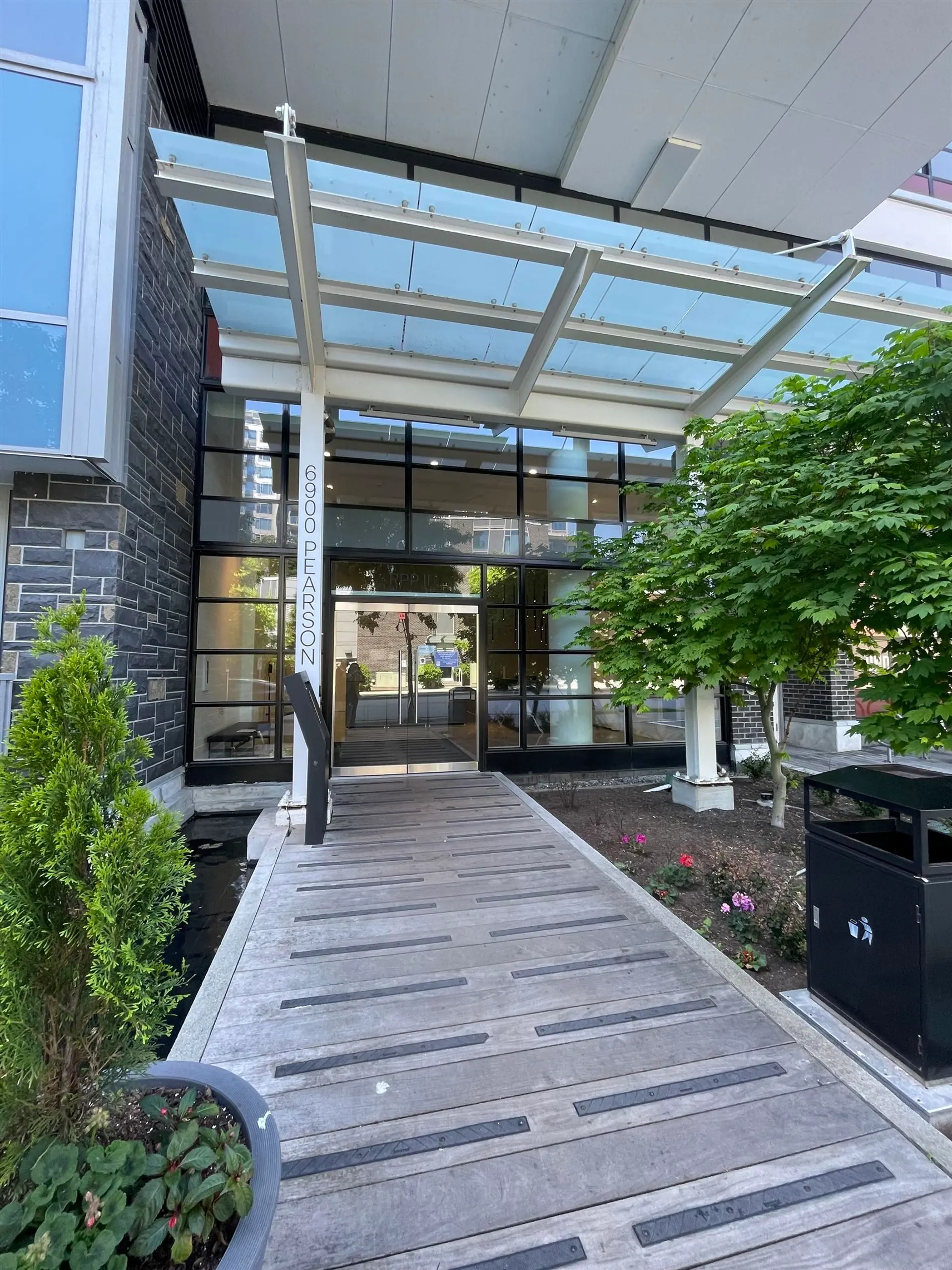 #1105 6900 Pearson Way - Image 10