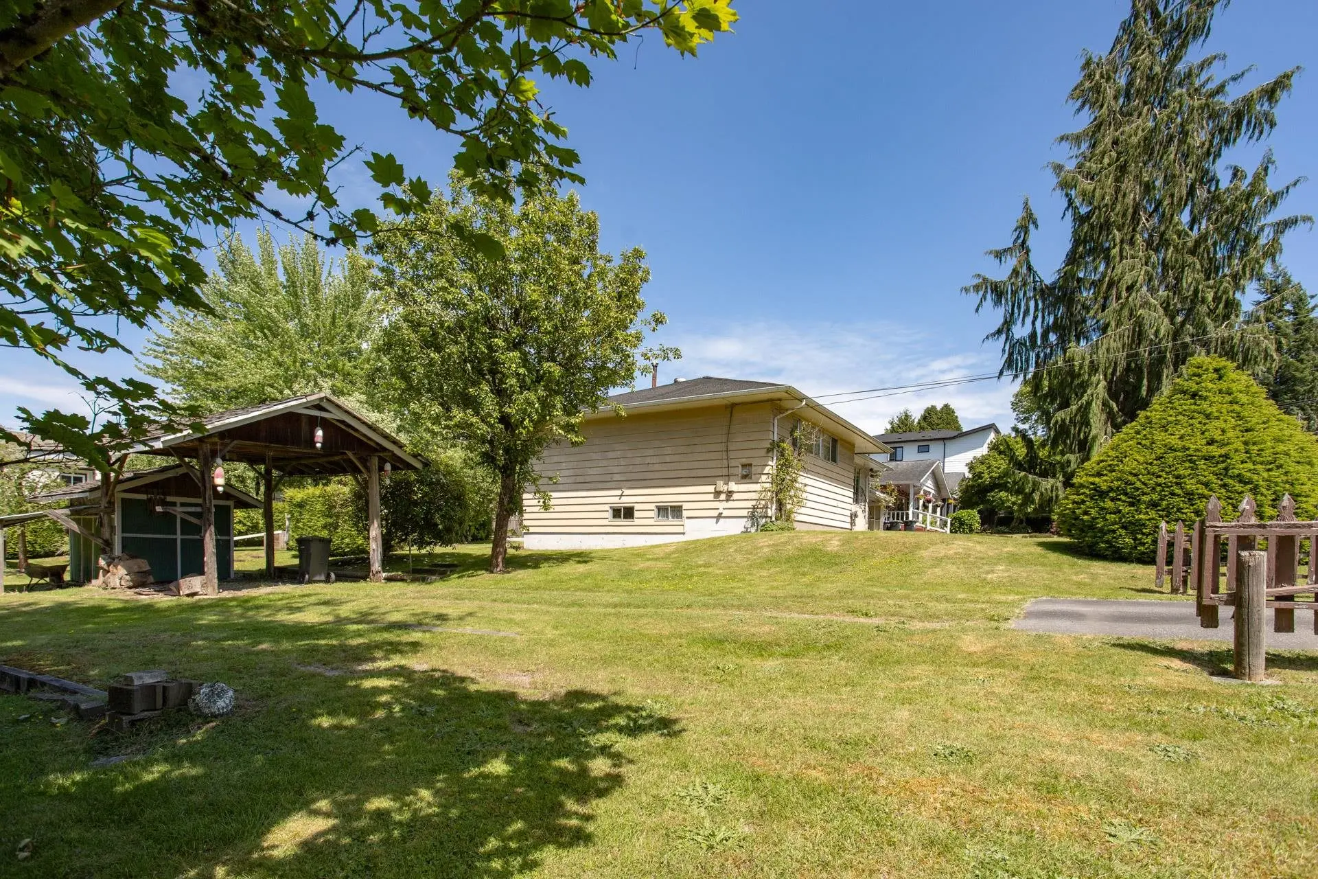 2349 Lobb Avenue - Image 6