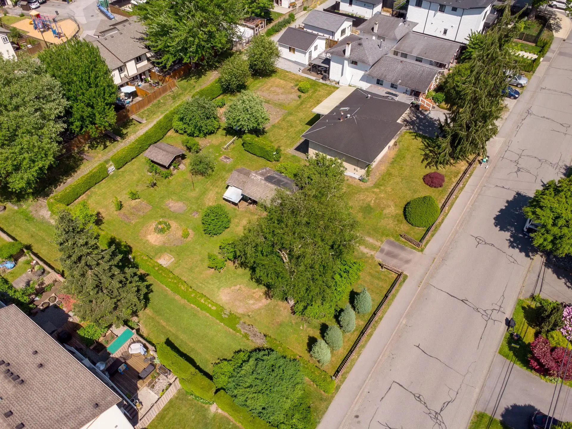 2349 Lobb Avenue - Image 9