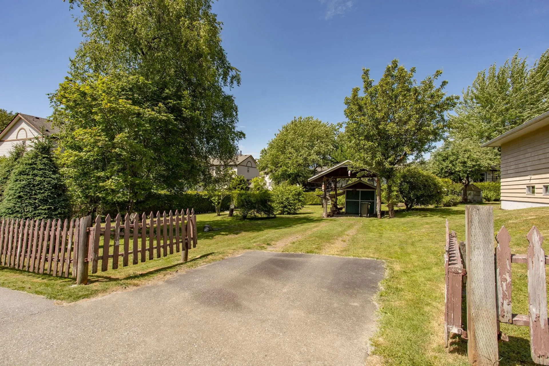 2349 Lobb Avenue - Image 8