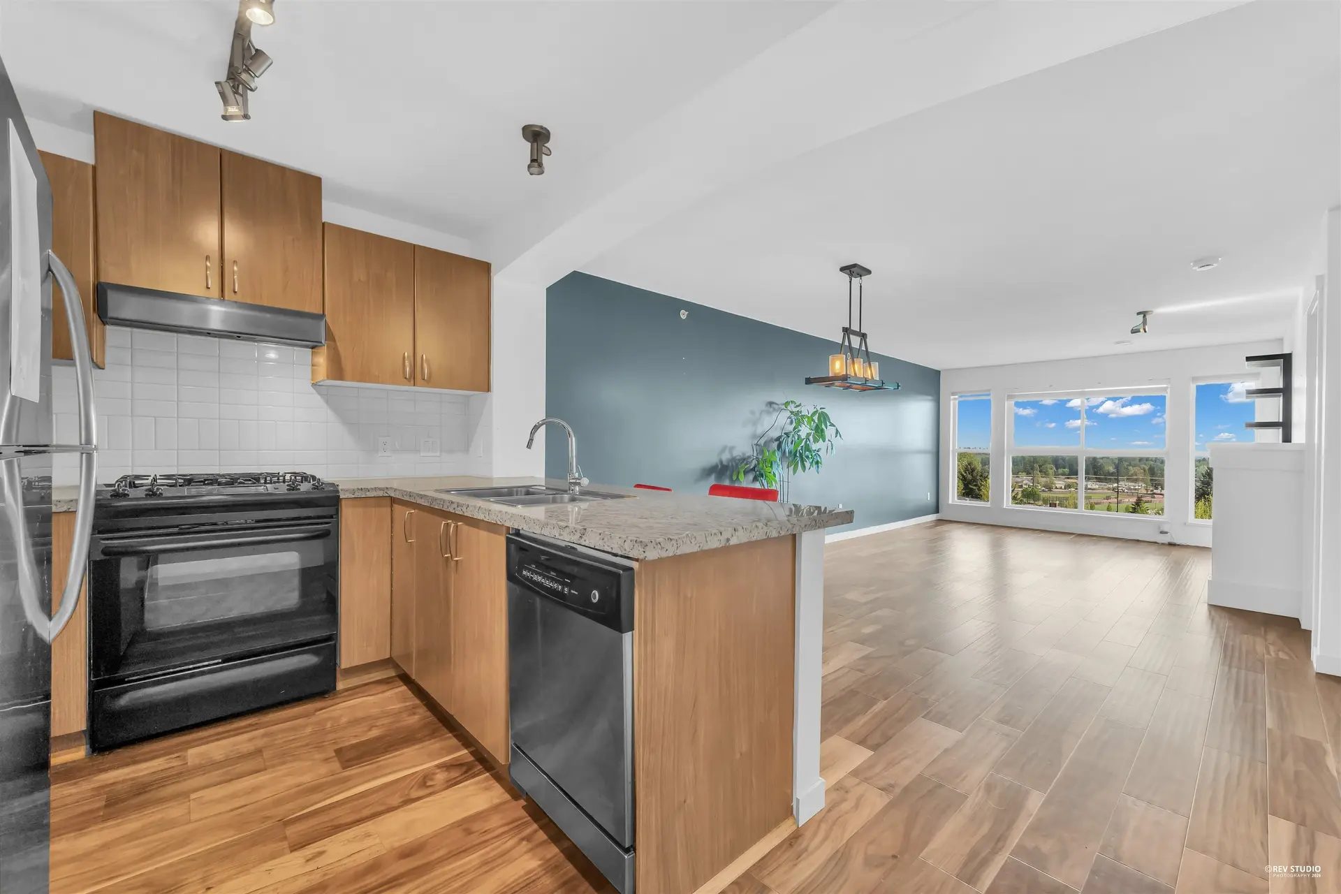 #402 3082 Dayanee Springs Boulevard - Image 11