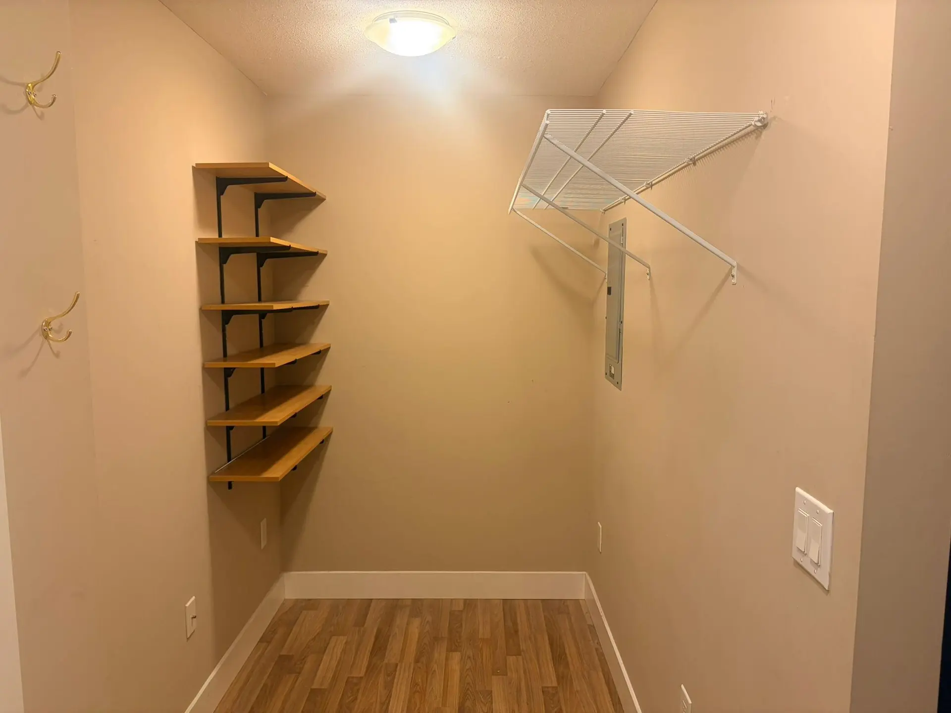 #309 2515 Park Drive - Image 13