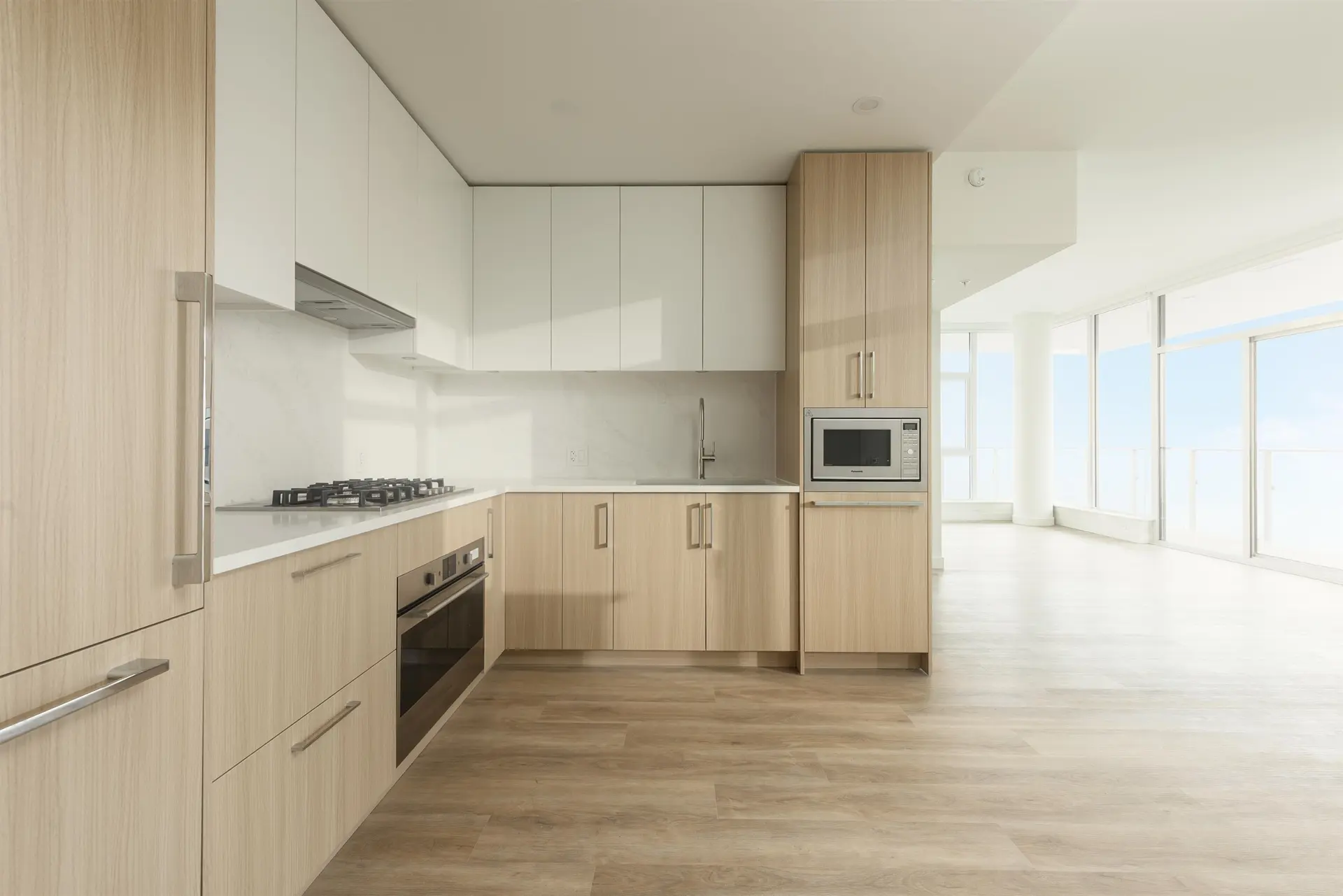 #202 9675 King George Boulevard - Image 7