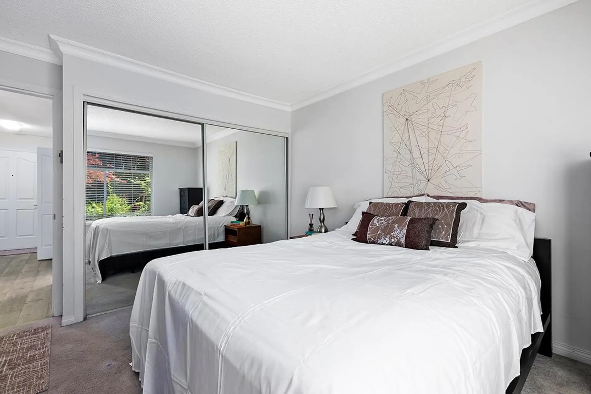 #102 74 Miner Street - Image 11
