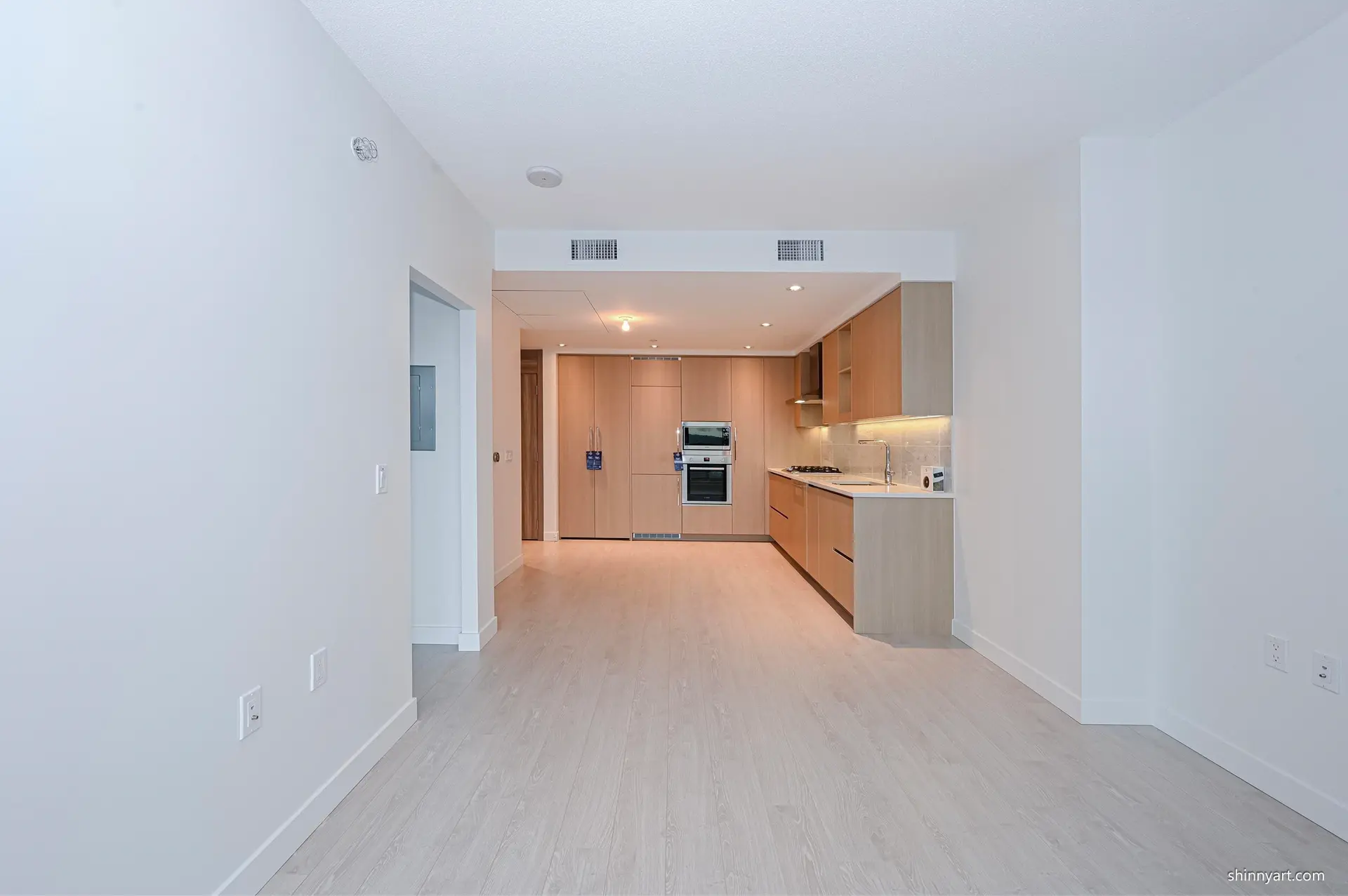 #2401 4720 Lougheed Highway - Image 8