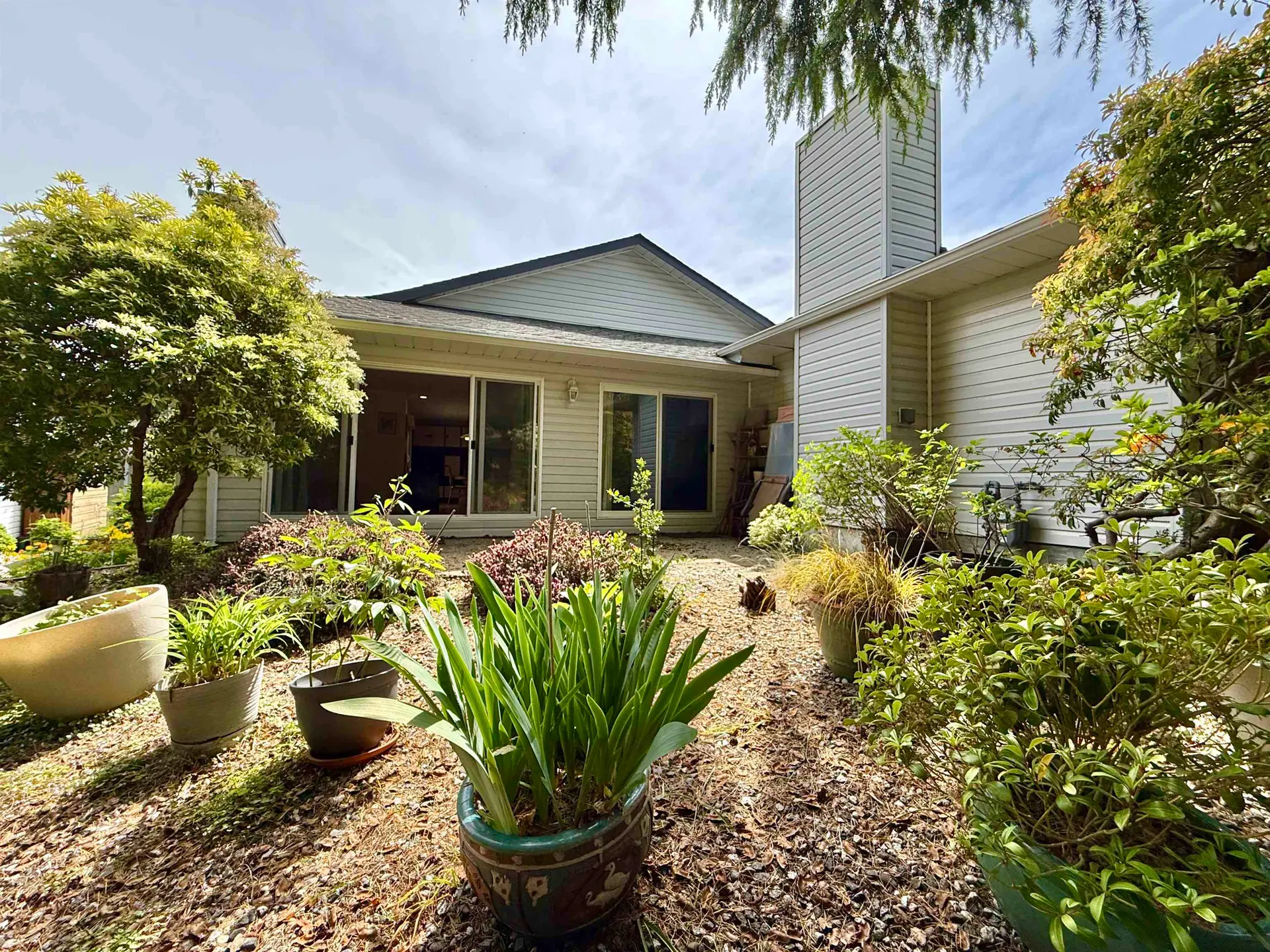 #3 699 Dougall Road - Image 18