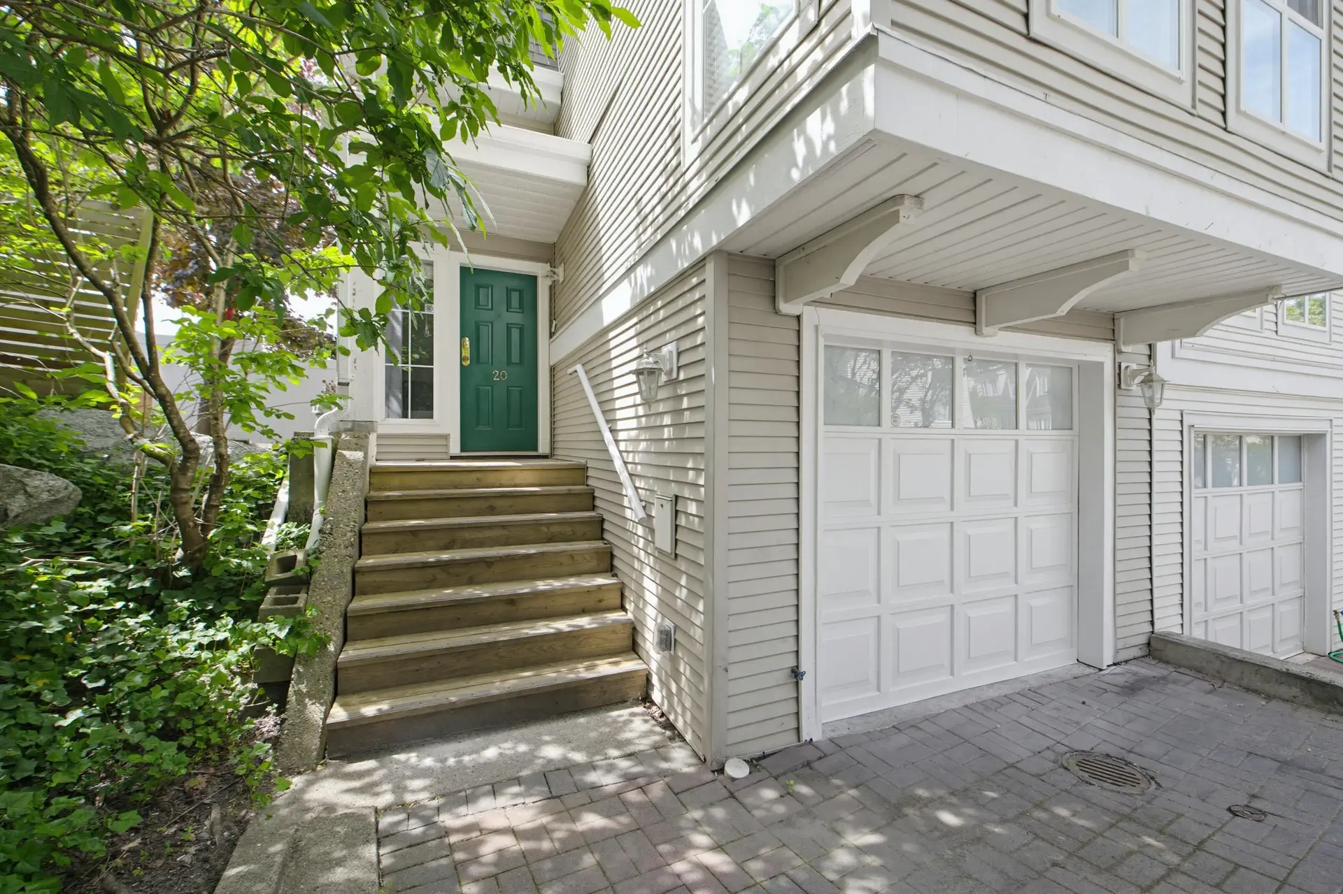 #20 8890 Walnut Grove Drive - Image 3