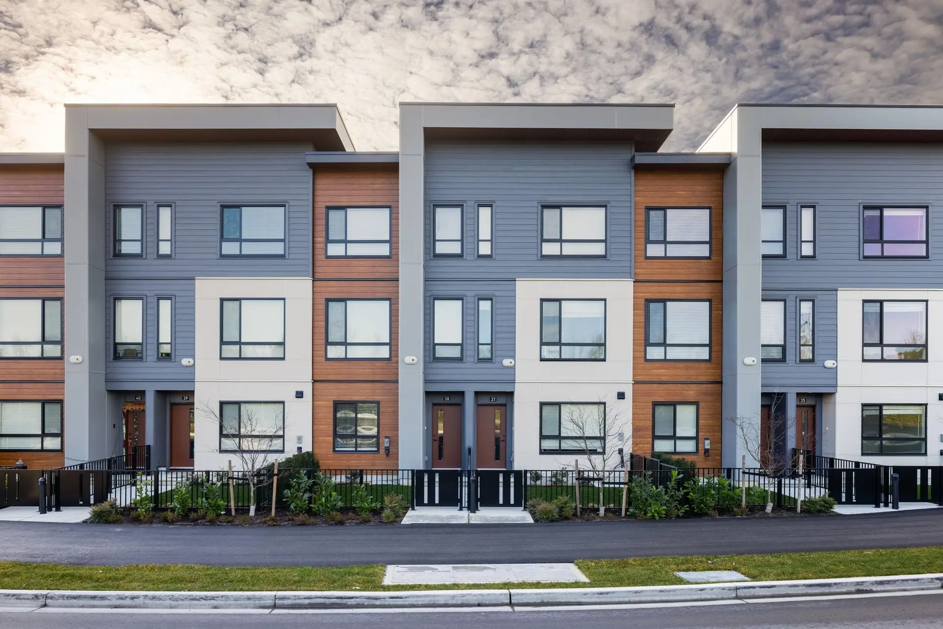 #53 30530 Cardinal Avenue - Image 1