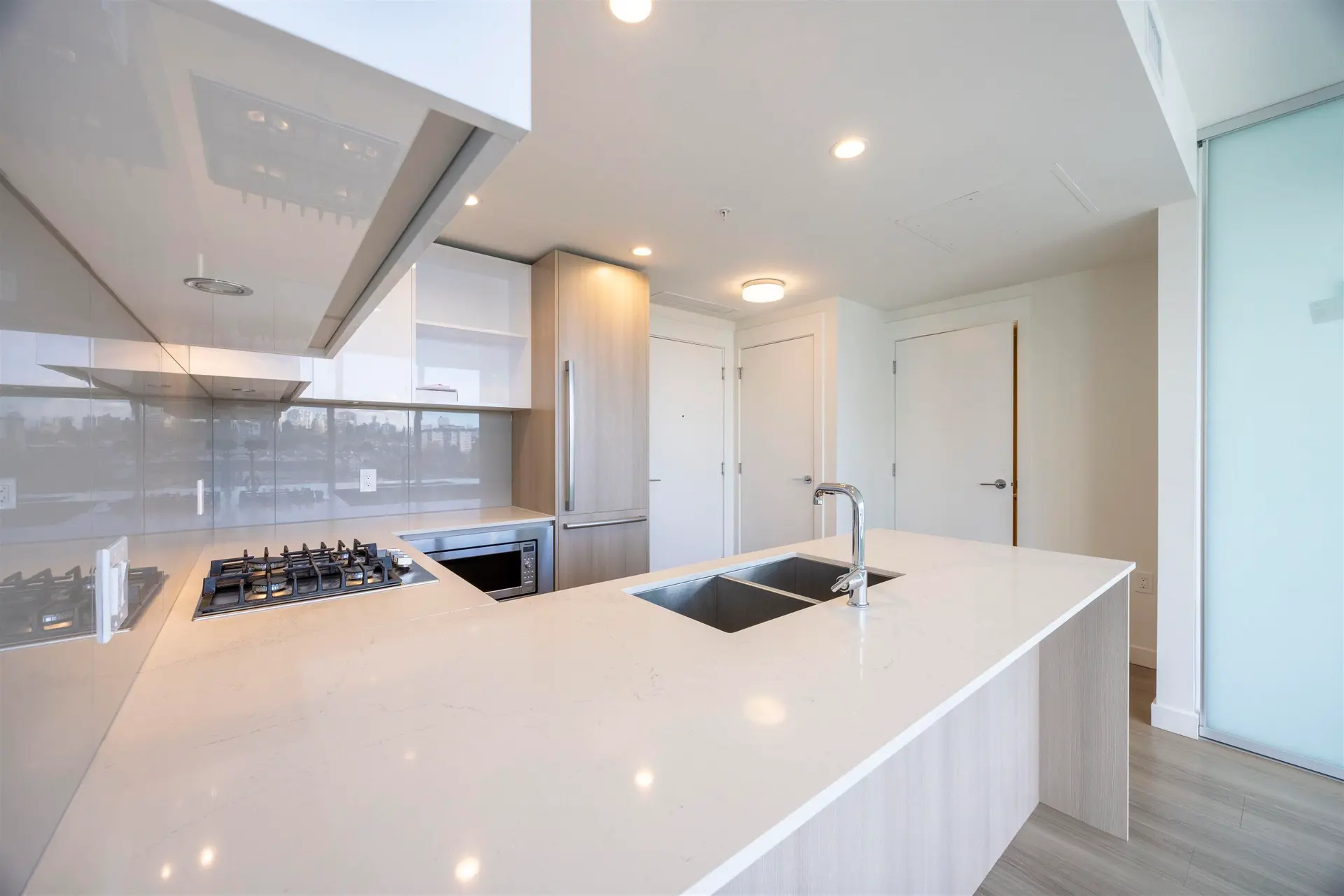 #2002 618 Carnarvon Street - Image 5