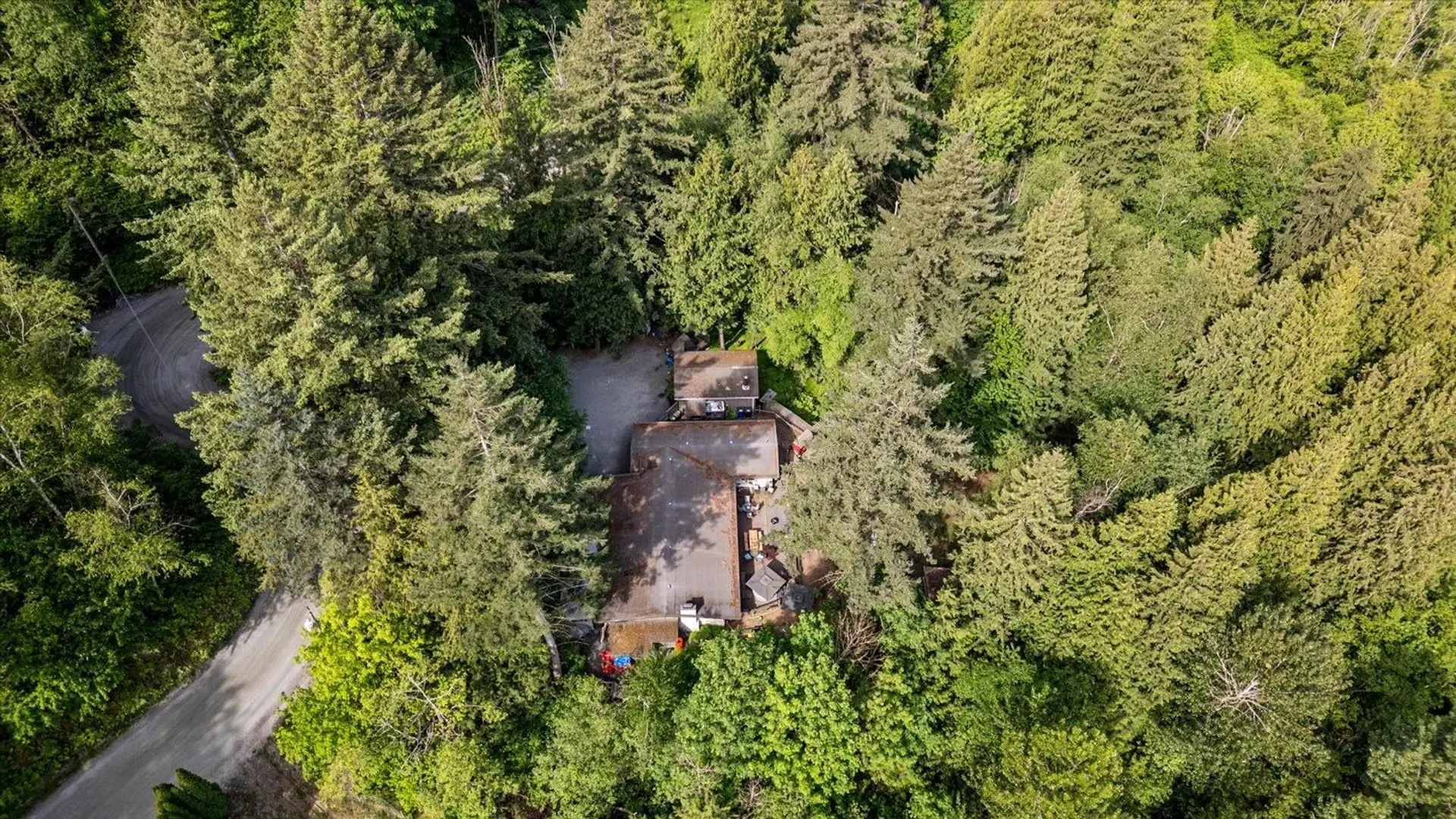 46675 Extrom Road - Image 12