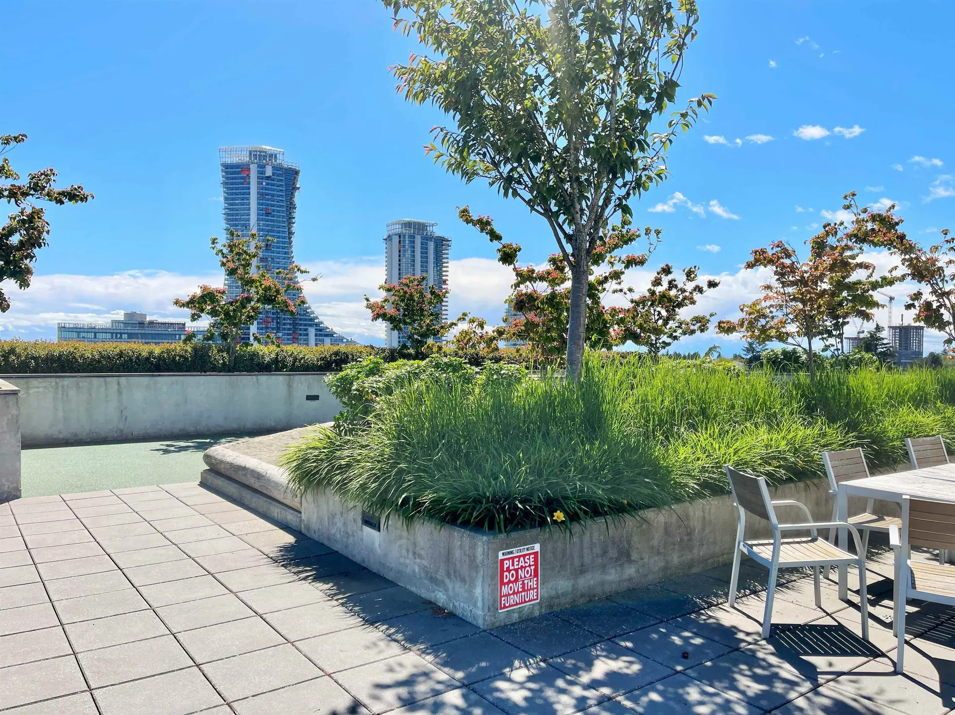 #302 5383 Cambie Street - Image 18
