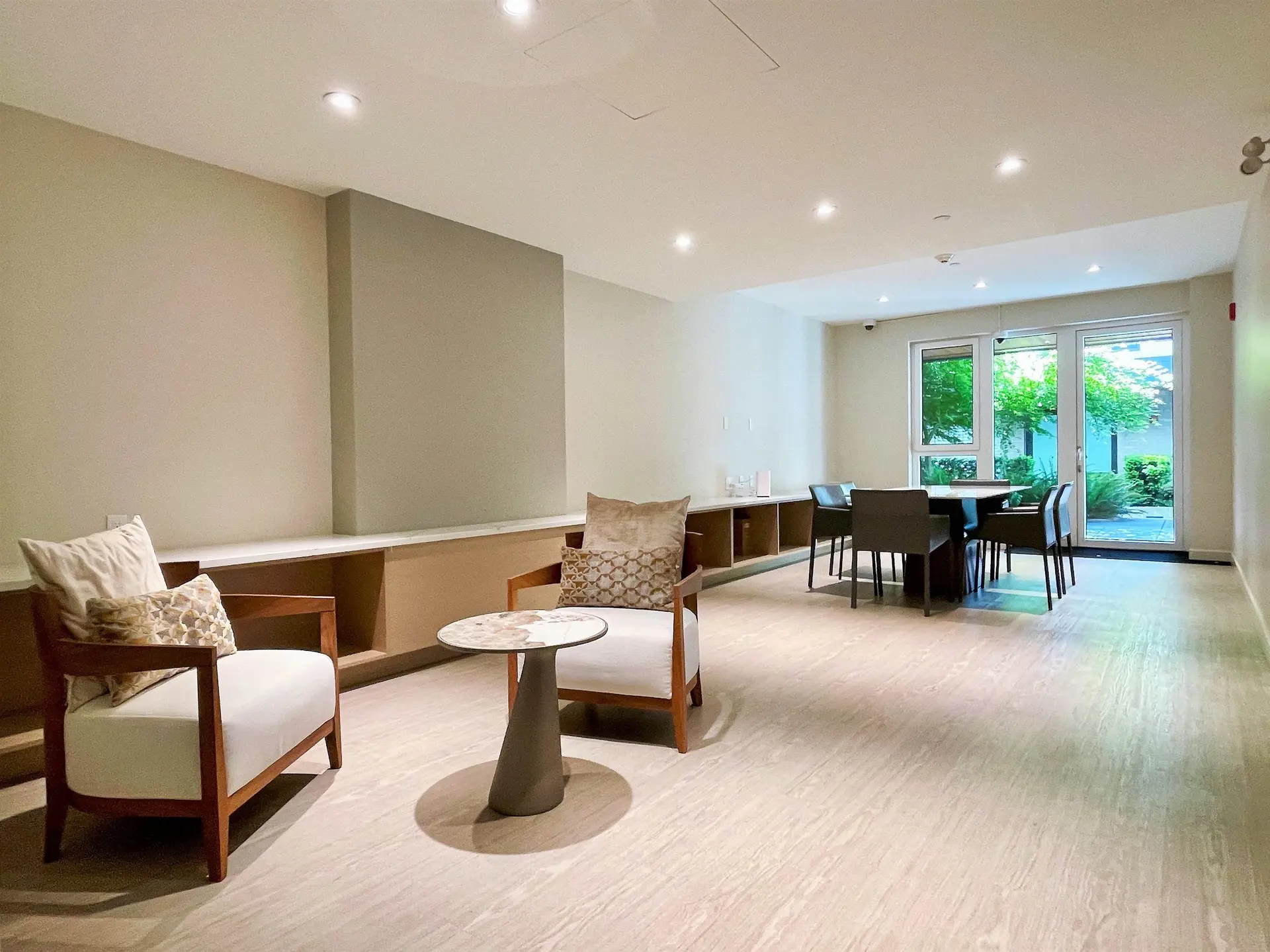 #302 5383 Cambie Street - Image 19