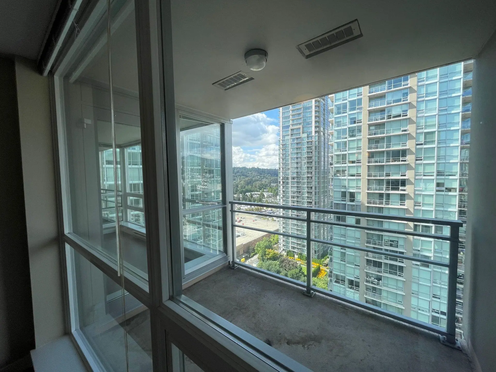 #2607 2978 Glen Drive - Image 20