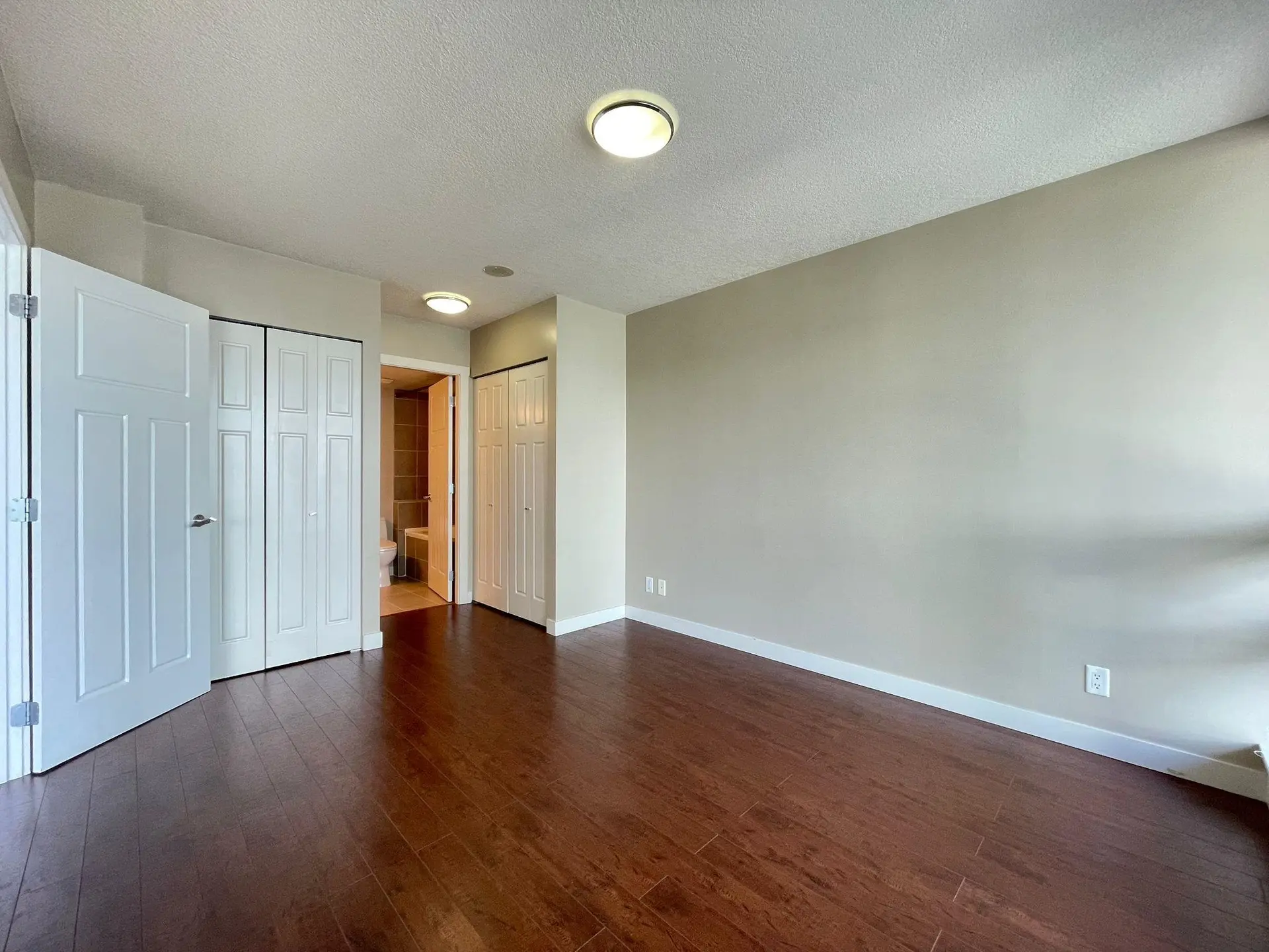 #2607 2978 Glen Drive - Image 10