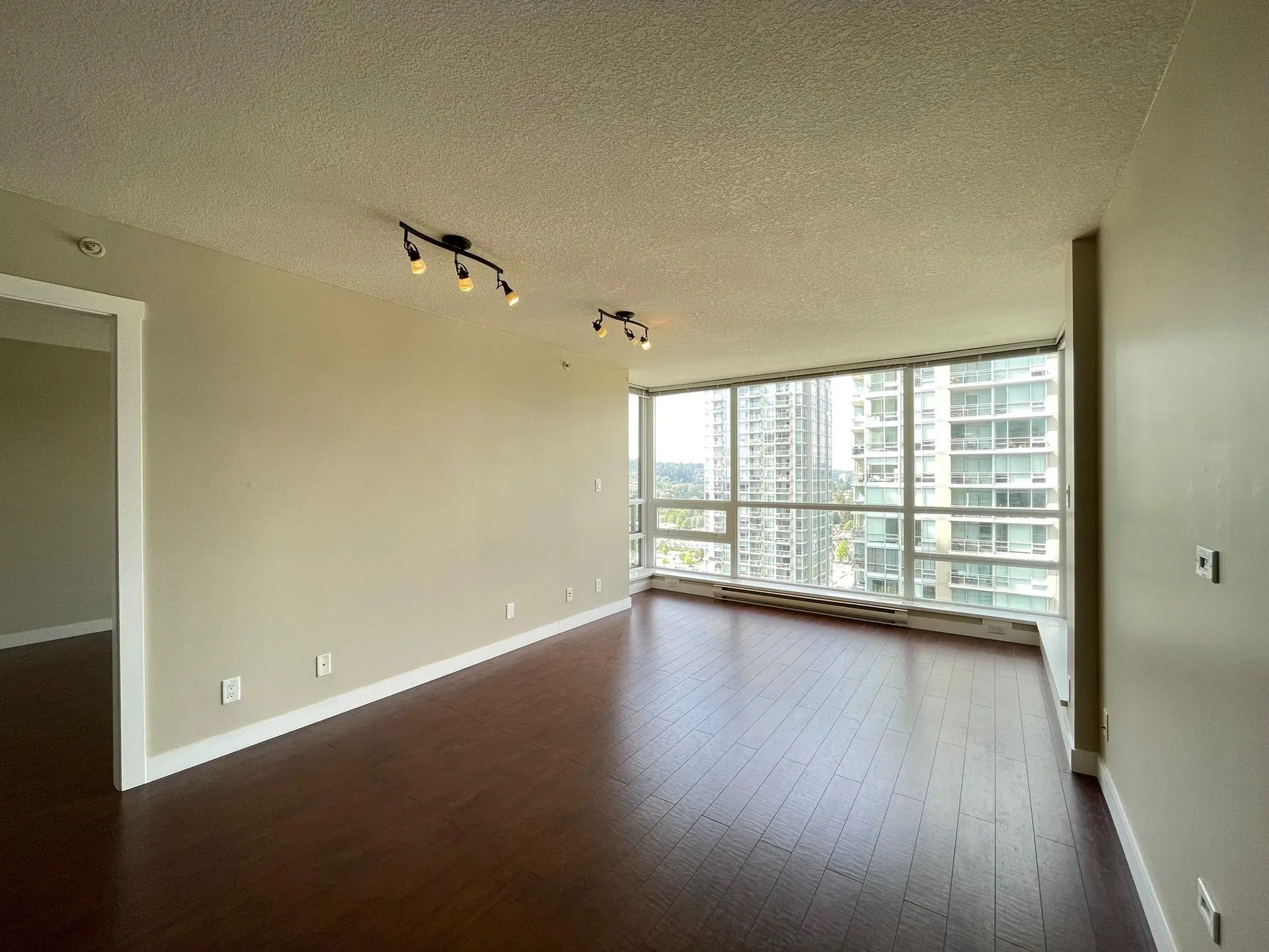 #2607 2978 Glen Drive - Image 3
