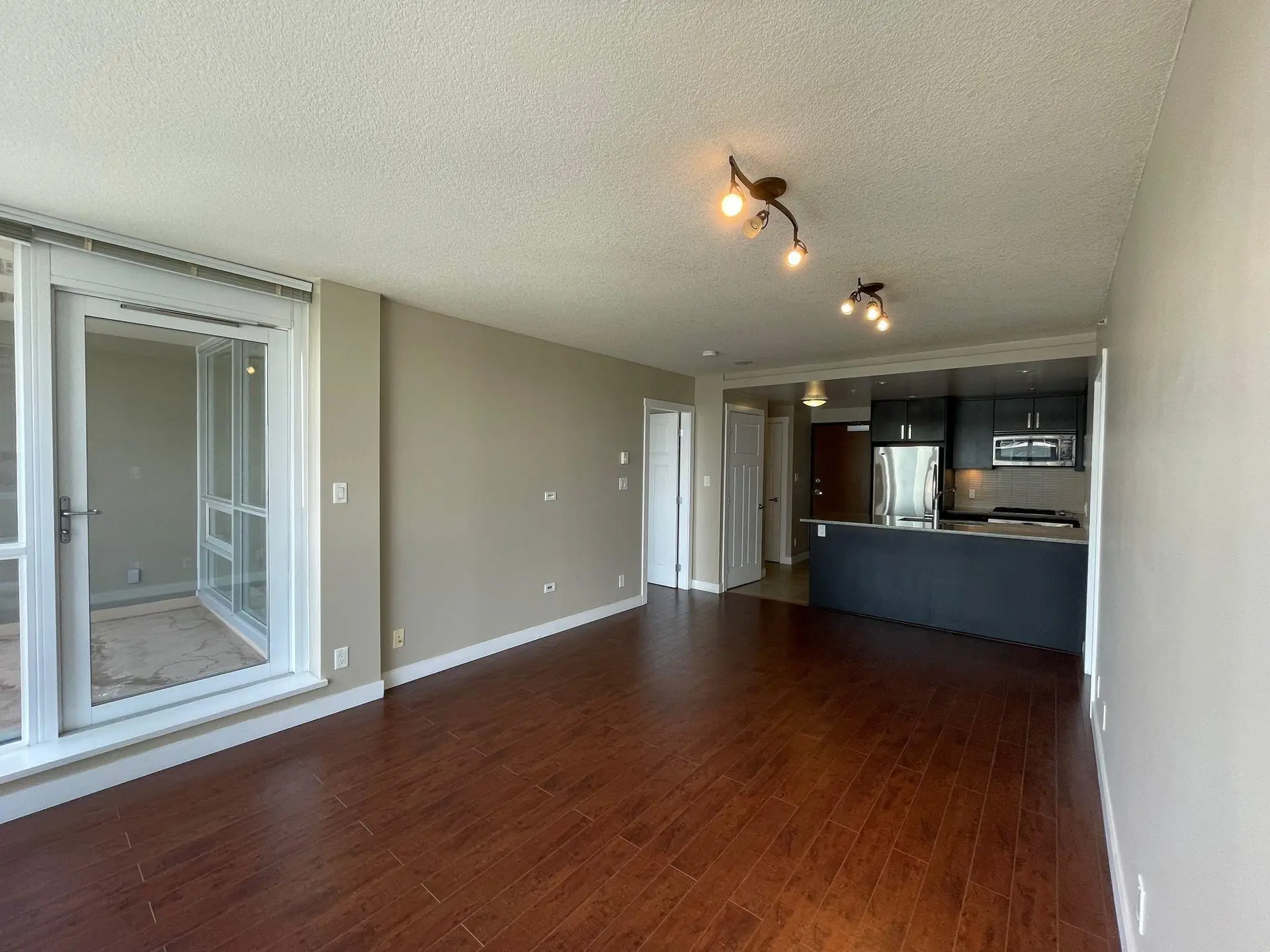 #2607 2978 Glen Drive - Image 5