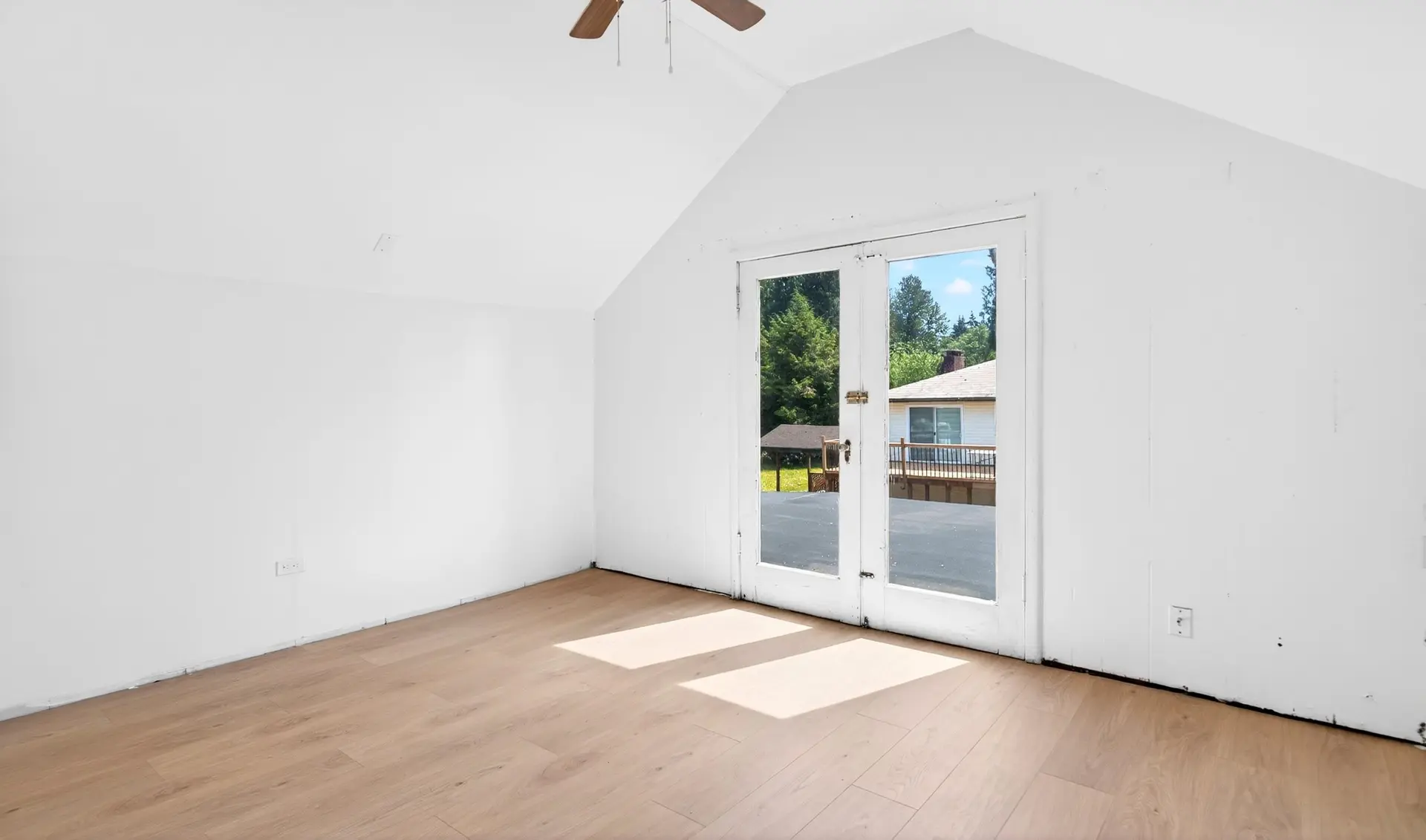 12822 229 Street - Image 15