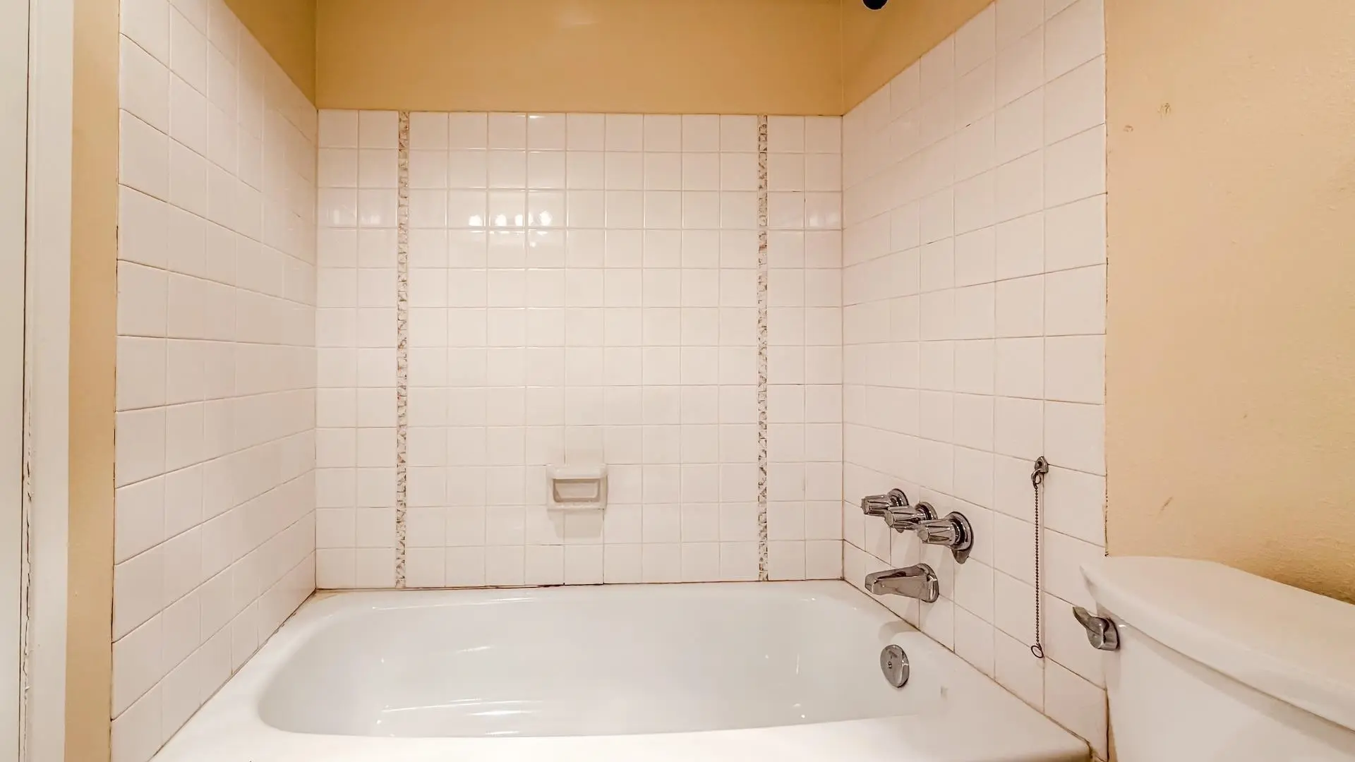 #102 6380 Buswell Street - Image 14