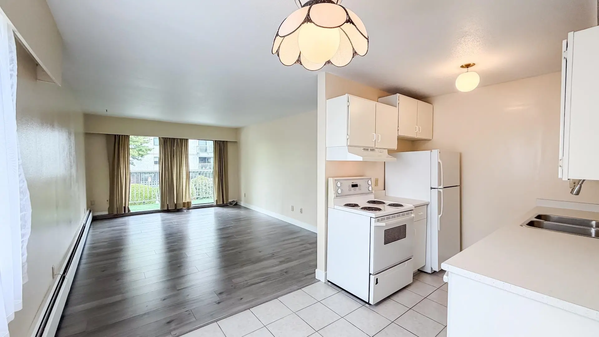 #102 6380 Buswell Street - Image 8