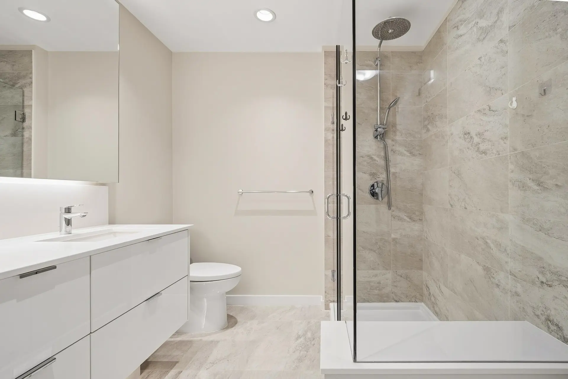 #122 9233 Odlin Road - Image 9