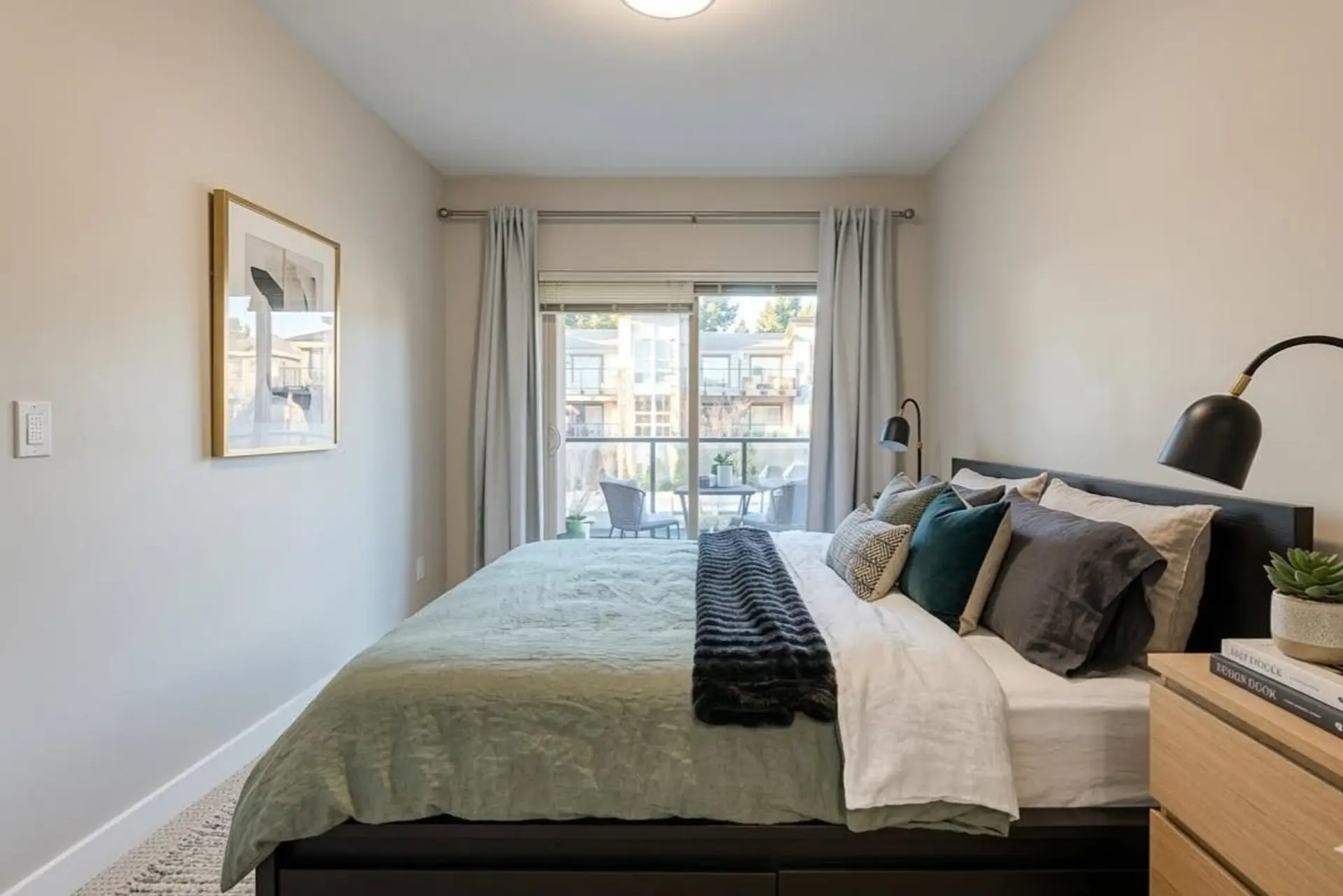 #302 1182 W 16th Street - Image 7