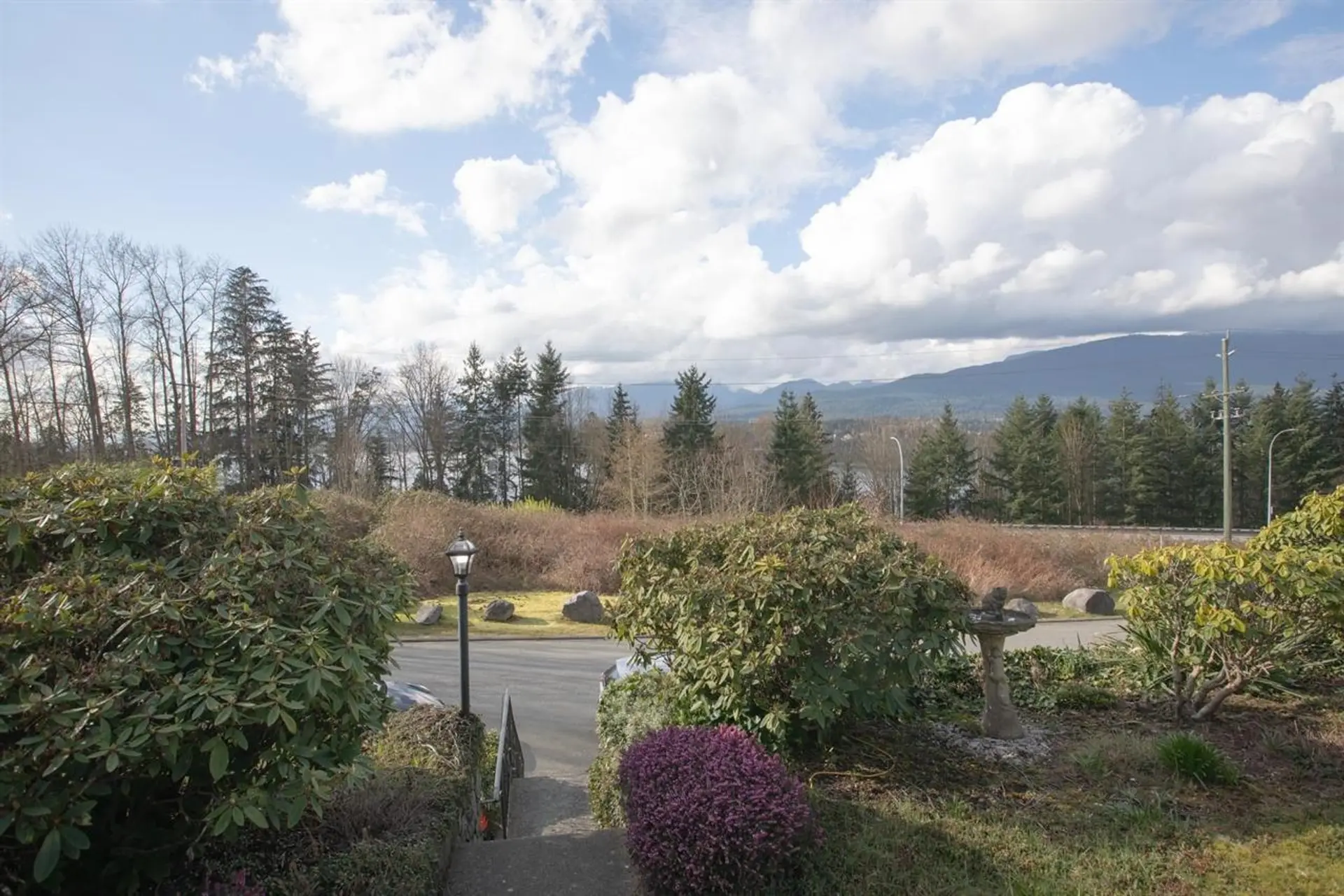 7352 Barnet Road - Image 2