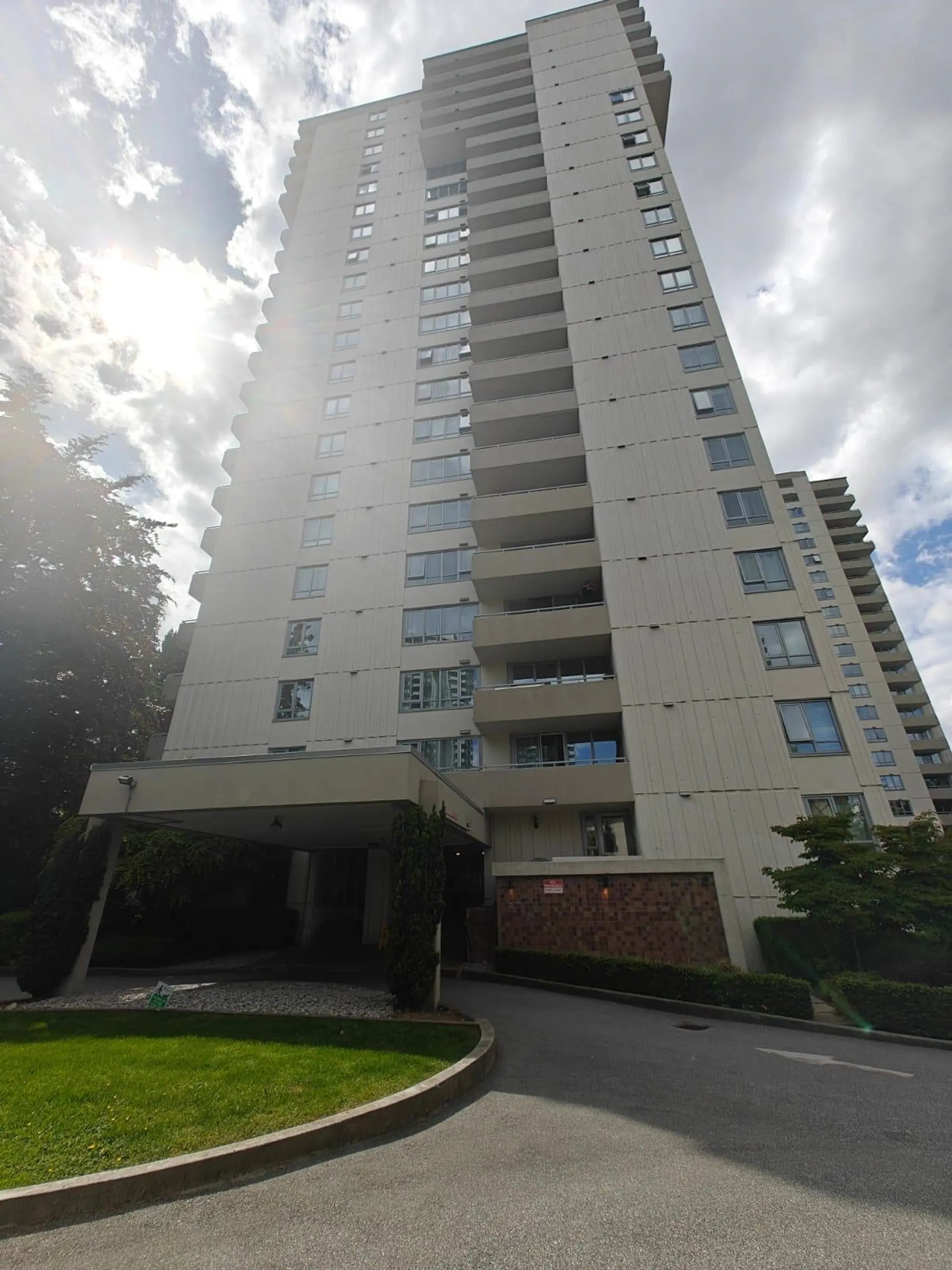 #307 5645 Barker Avenue - Image 1