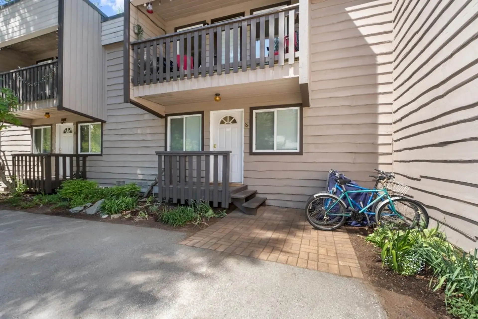 #3 8138 Cedar Springs Road - Image 18