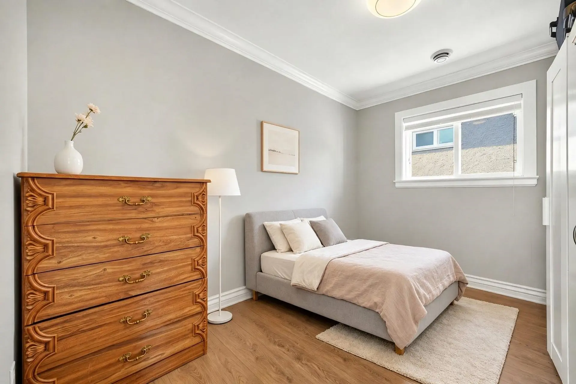 3034 Kings Avenue - Image 7
