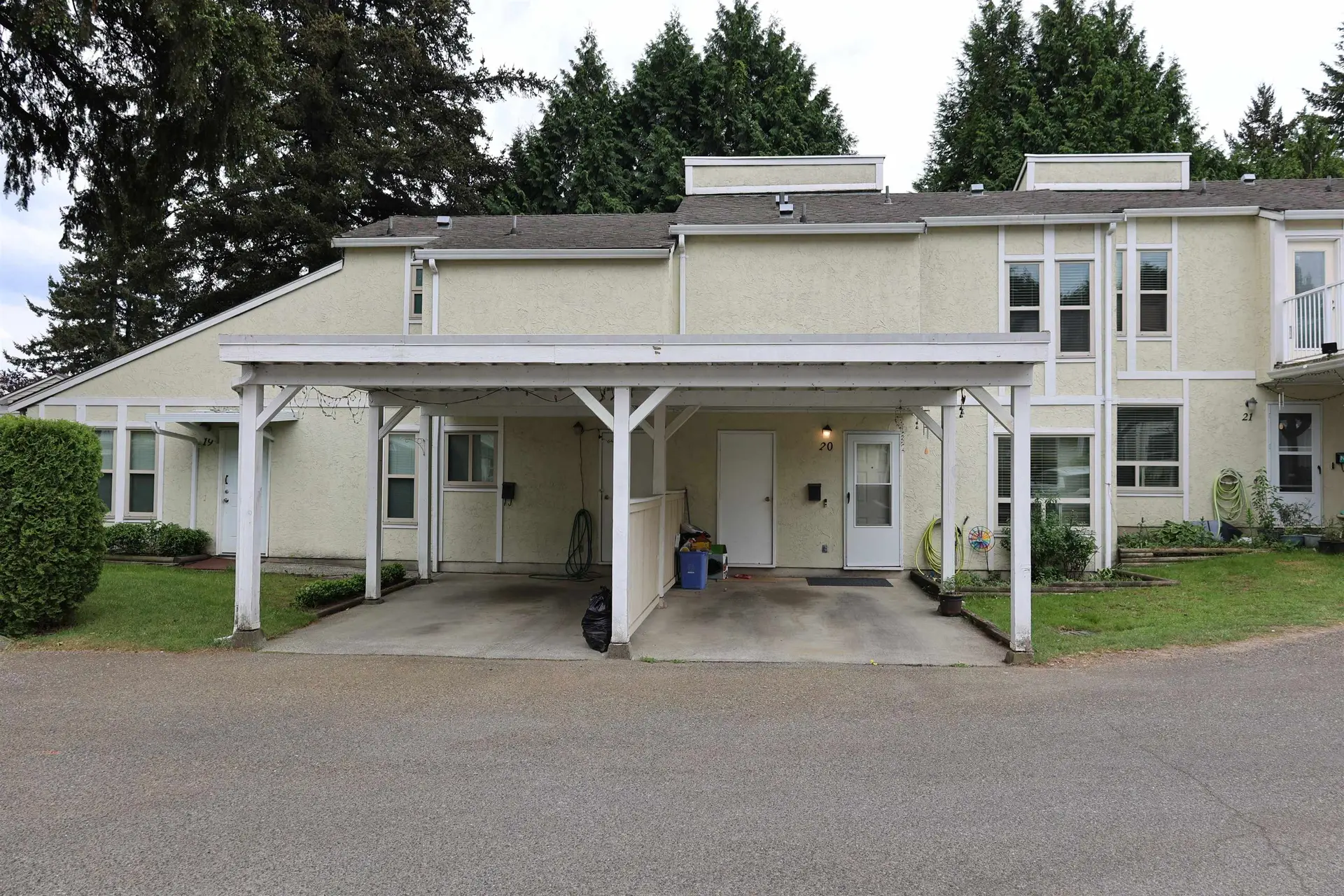 #20 3075 Trethewey Street - Image 1