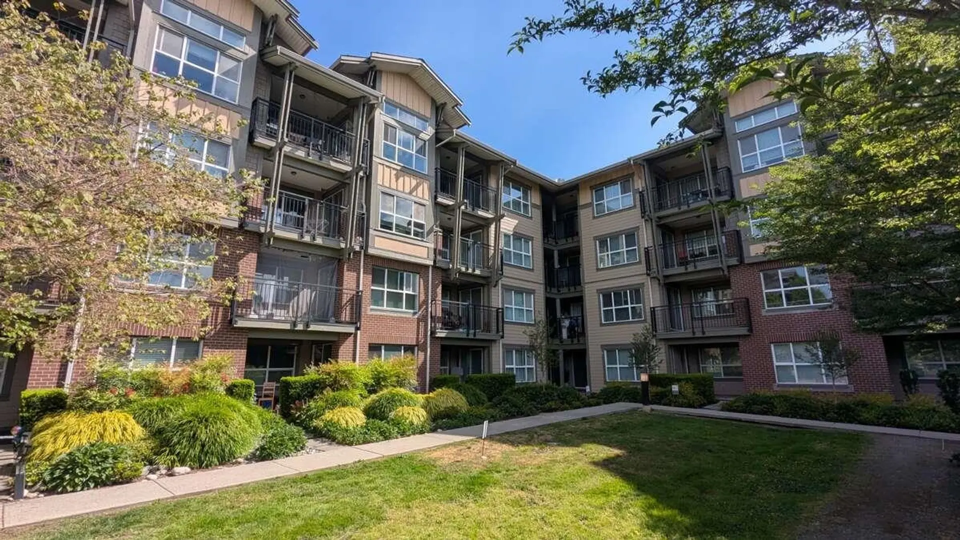 #405 5889 Irmin Street - Image 10