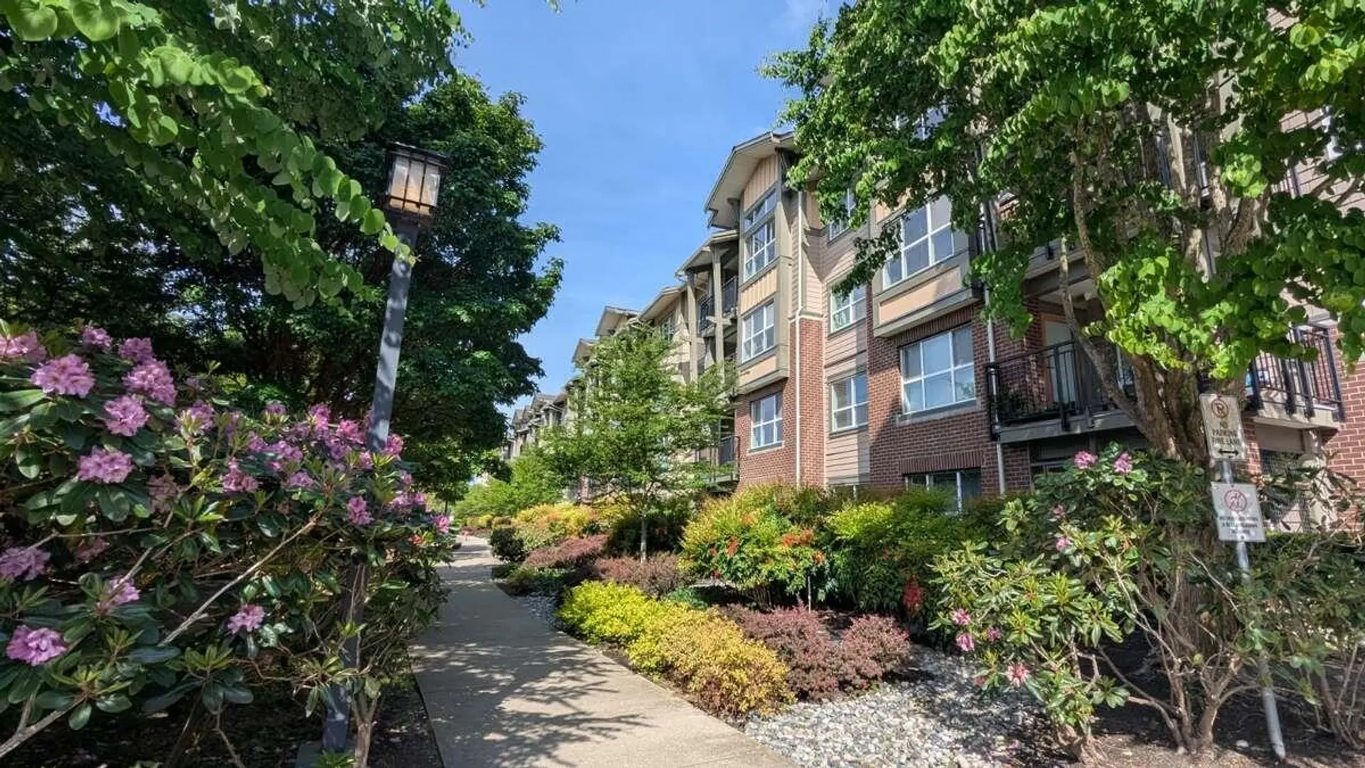 #405 5889 Irmin Street - Image 11
