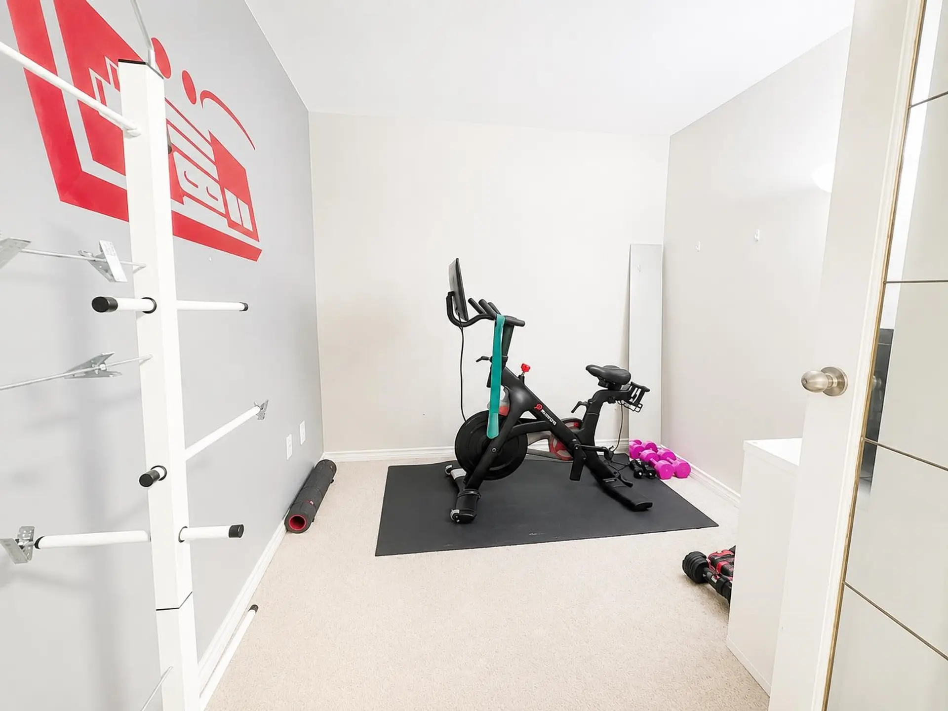 #105 1669 Grant Avenue - Image 6