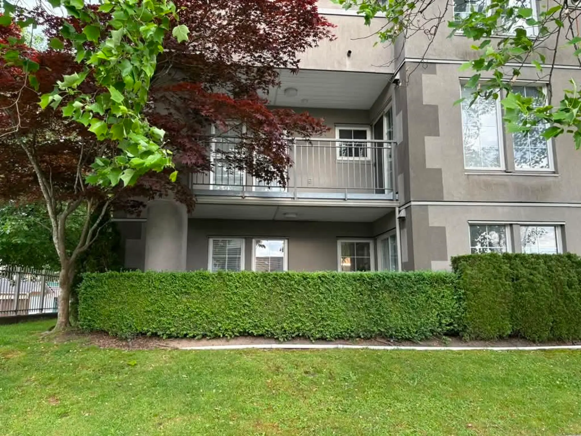 #105 1669 Grant Avenue - Image 12