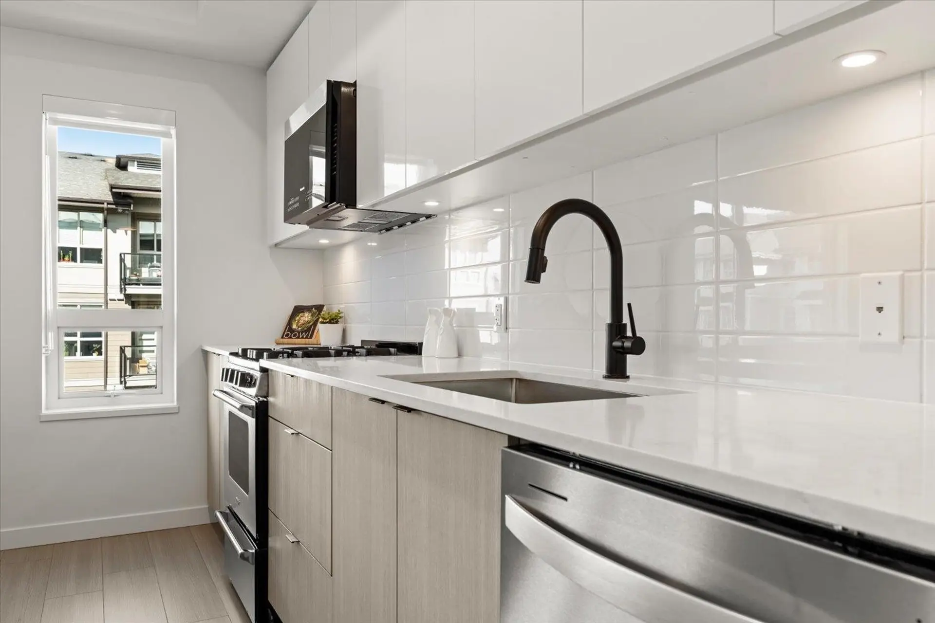 #204 2277 Hawthorne Avenue - Image 4